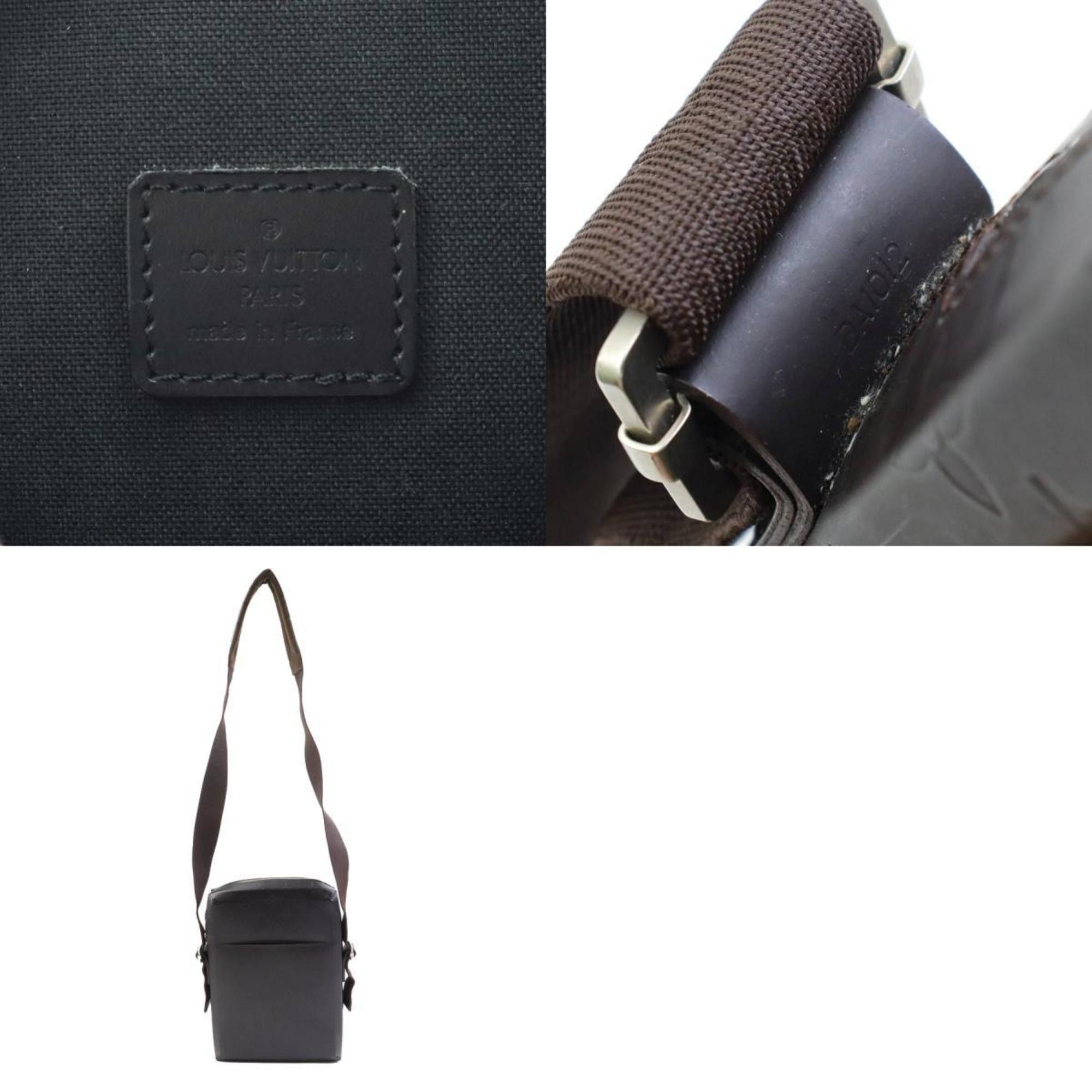Louis Vuitton Louis Vuitton Shoulder Bag Monogram Glace Bobby Leather Dark Brown Silver Men's M46520 e58874a Size ONE SIZE - 5 Thumbnail