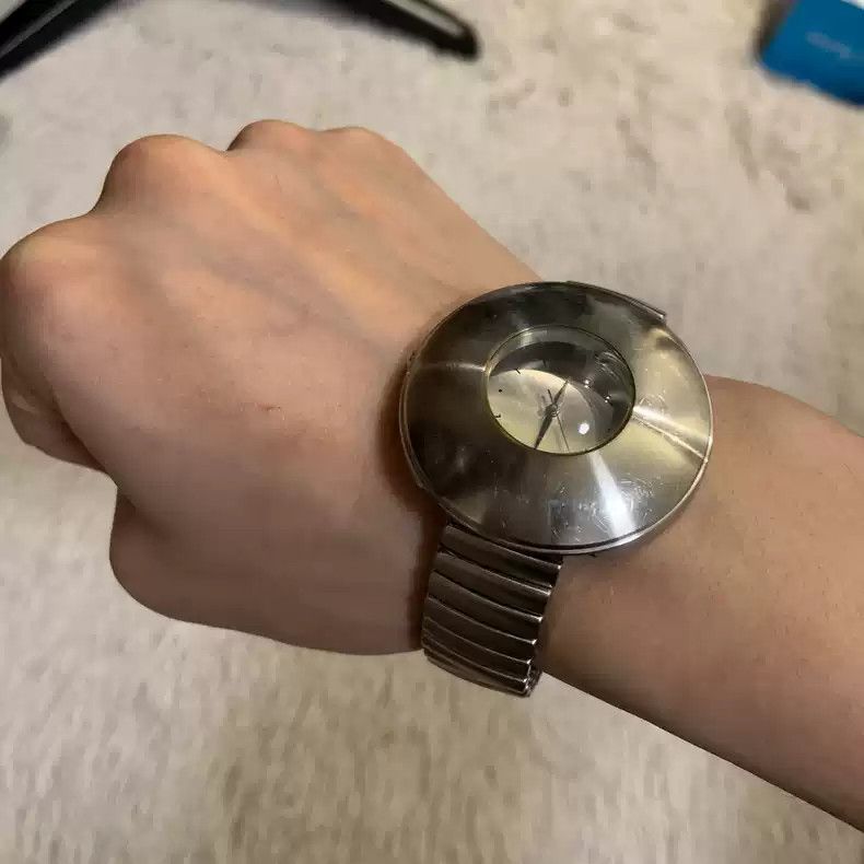 Jean Paul Gaultier Metal silver UFO disc watch watch