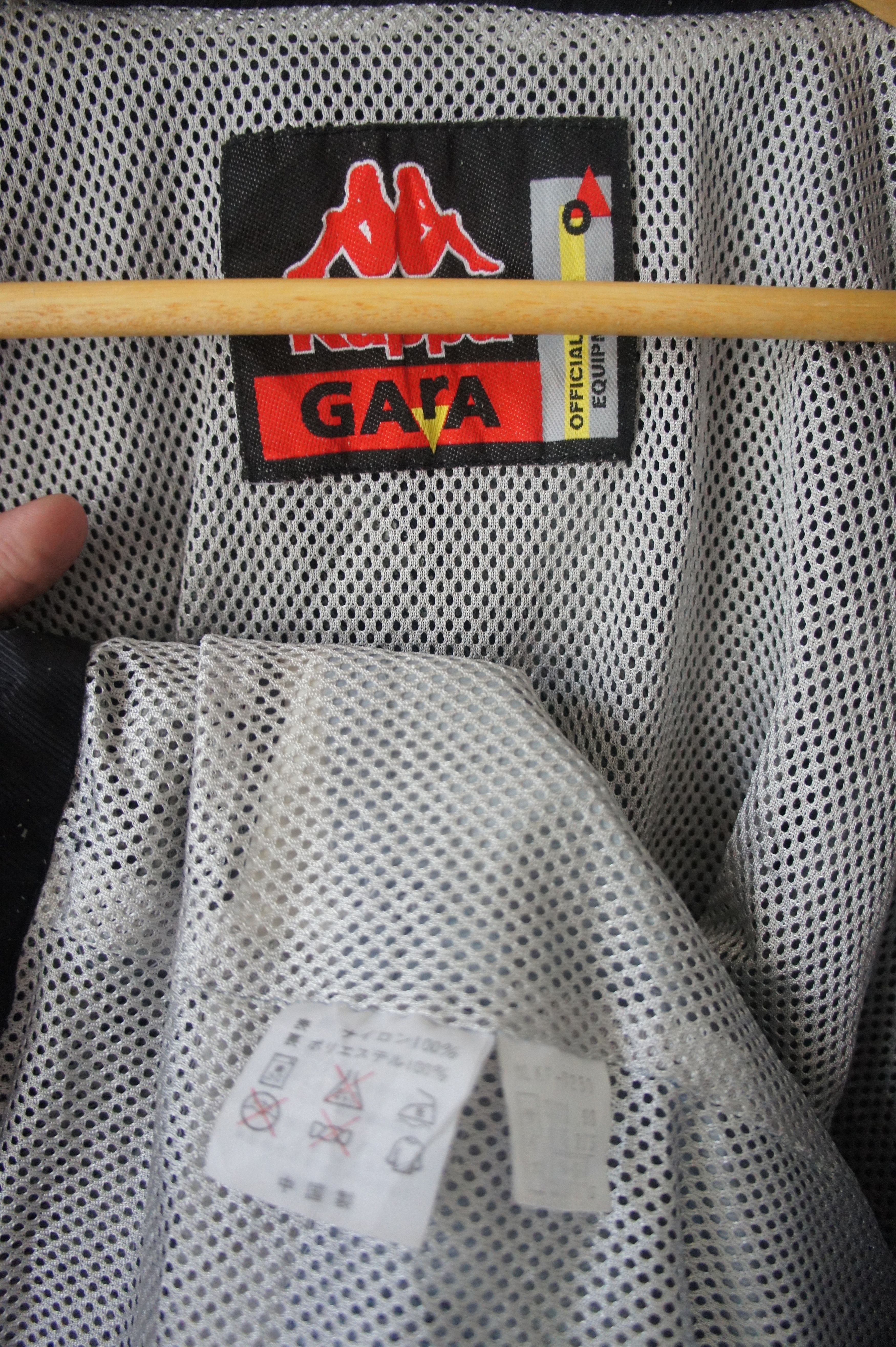Kappa Vinatge 90's KAPPA WINDBREAKER JUVENTUS 95-98 JACKET Size US L / EU 52-54 / 3 - 7 Thumbnail