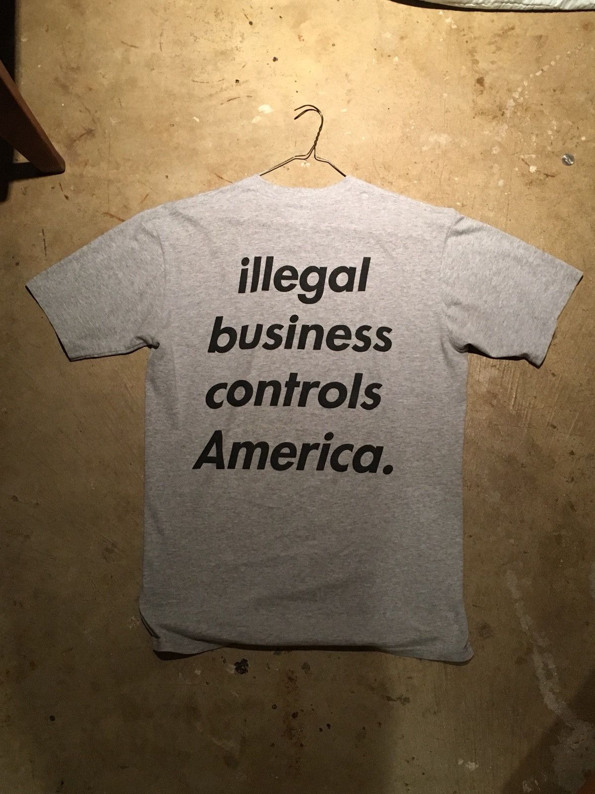 Supreme Supreme “Illegal Business Controls America” Size US L / EU 52-54 / 3 - 1 Thumbnail