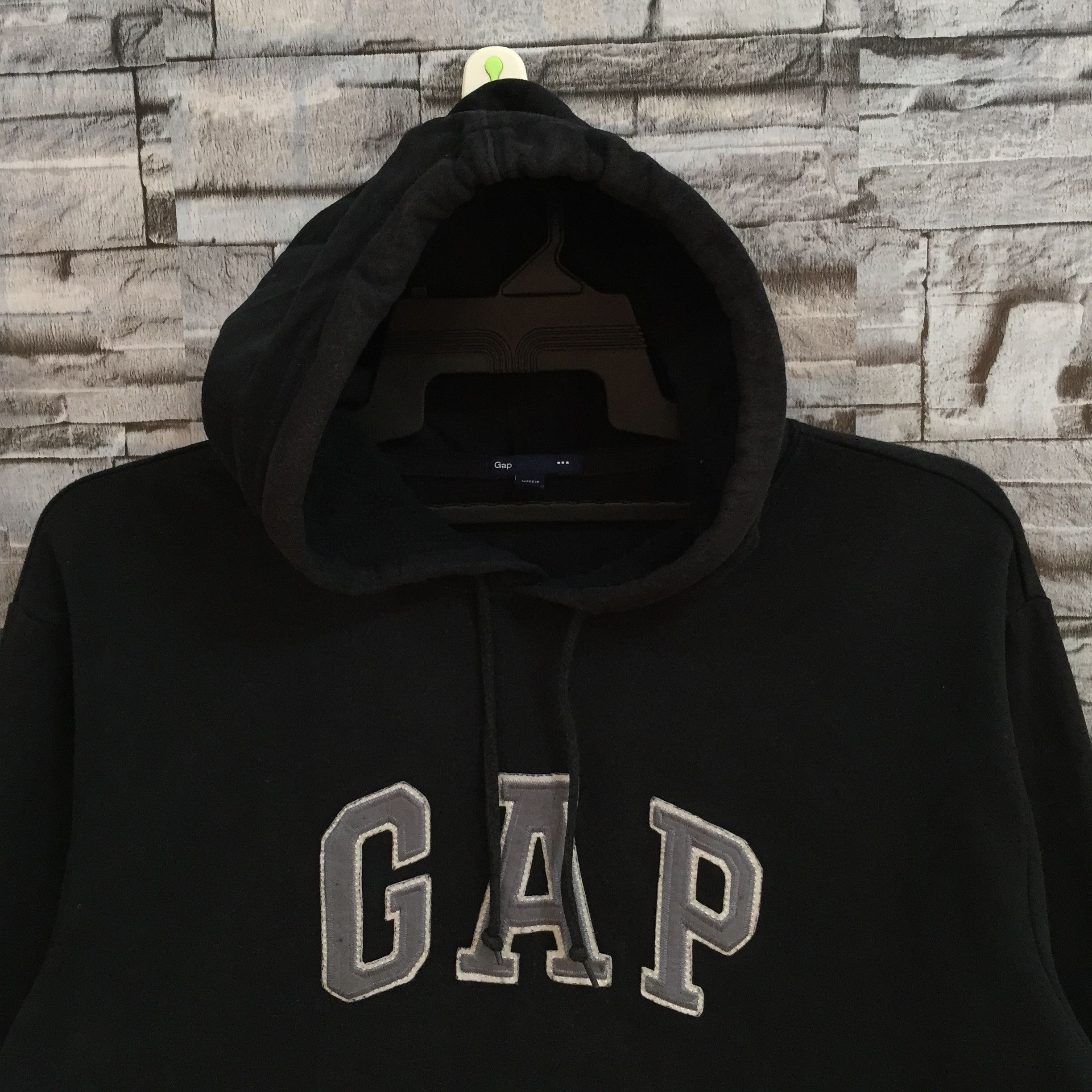 Gap × Vintage GAP hoodie big logo embroidered size XL black Size US XL / EU 56 / 4 - 2 Thumbnail