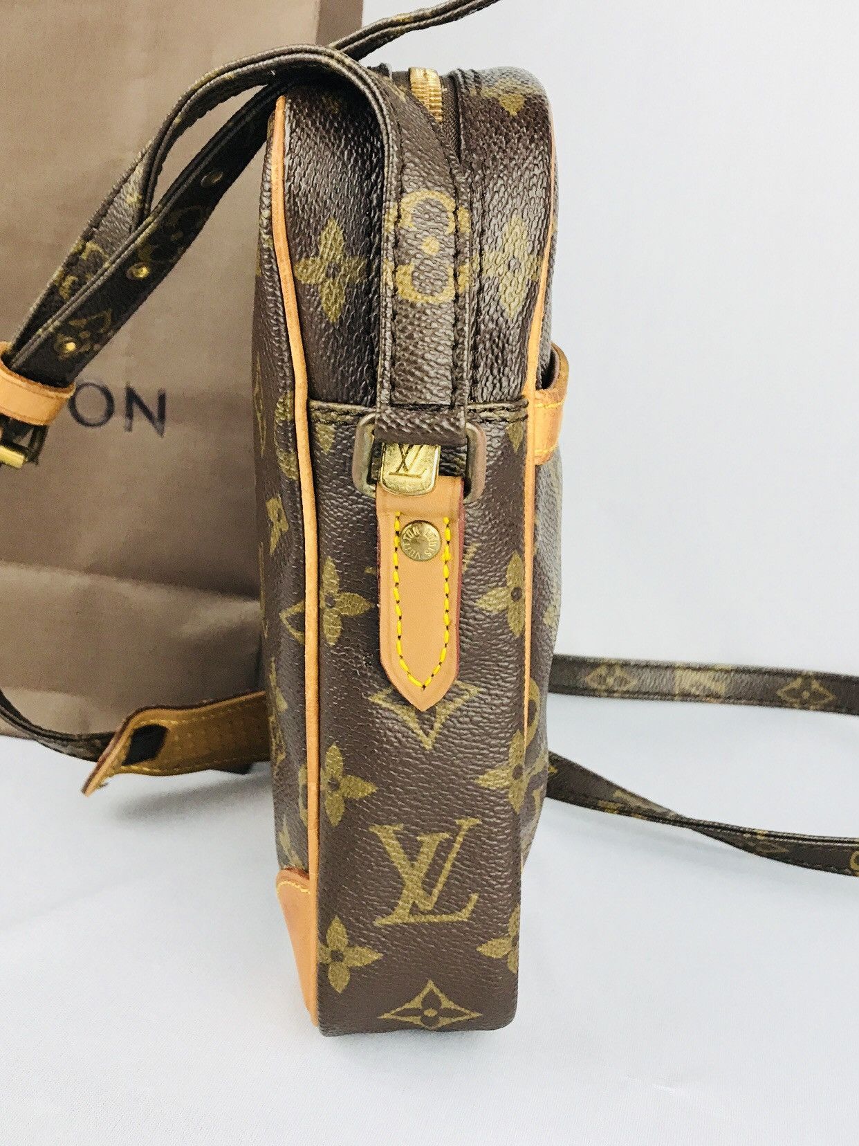 Louis Vuitton PREOWNED Authentic Louis Vuitton Danube PM Shoulderbag Size ONE SIZE - 16 Thumbnail