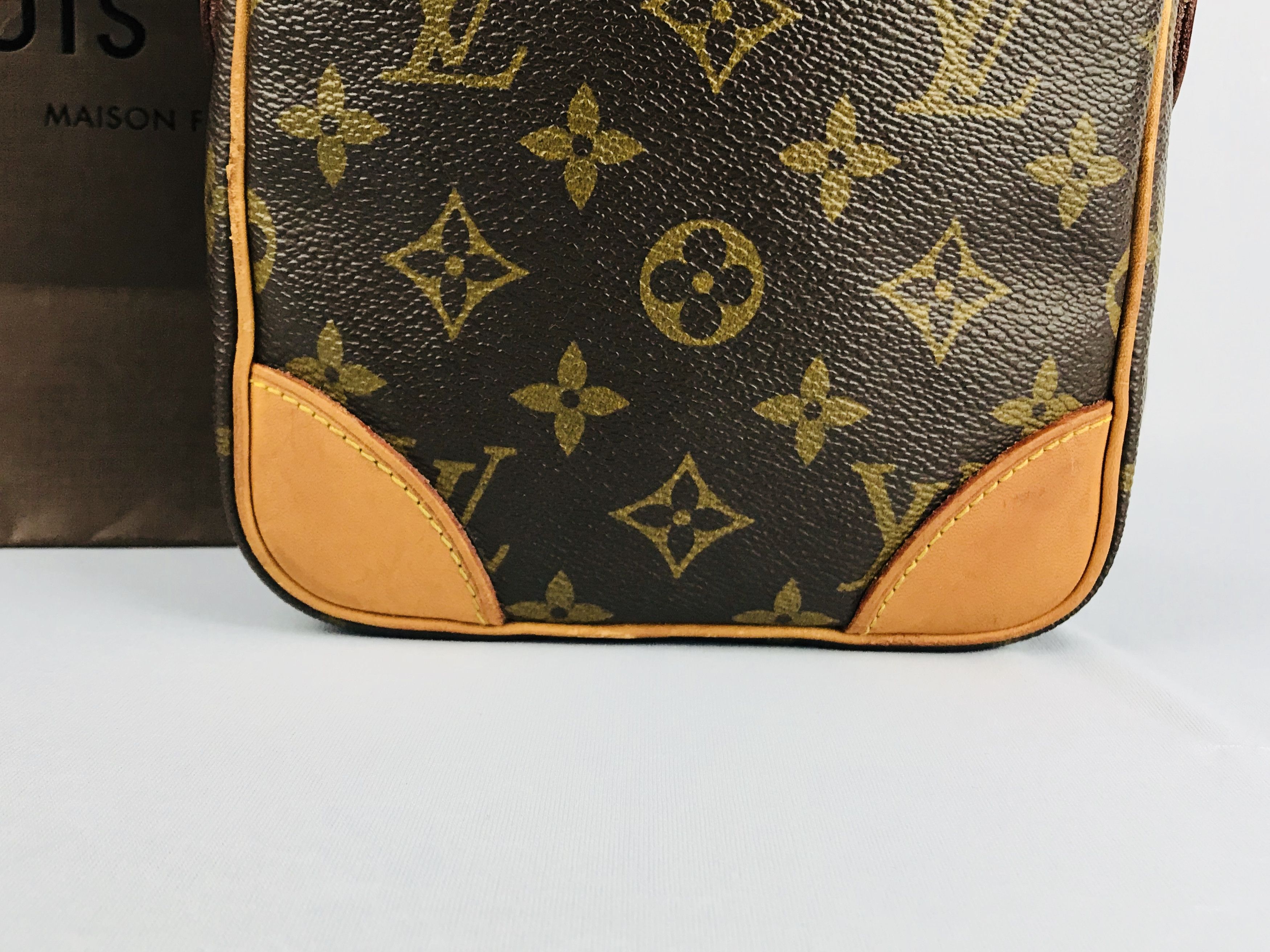 Louis Vuitton PREOWNED Authentic Louis Vuitton Danube PM Shoulderbag Size ONE SIZE - 11 Thumbnail