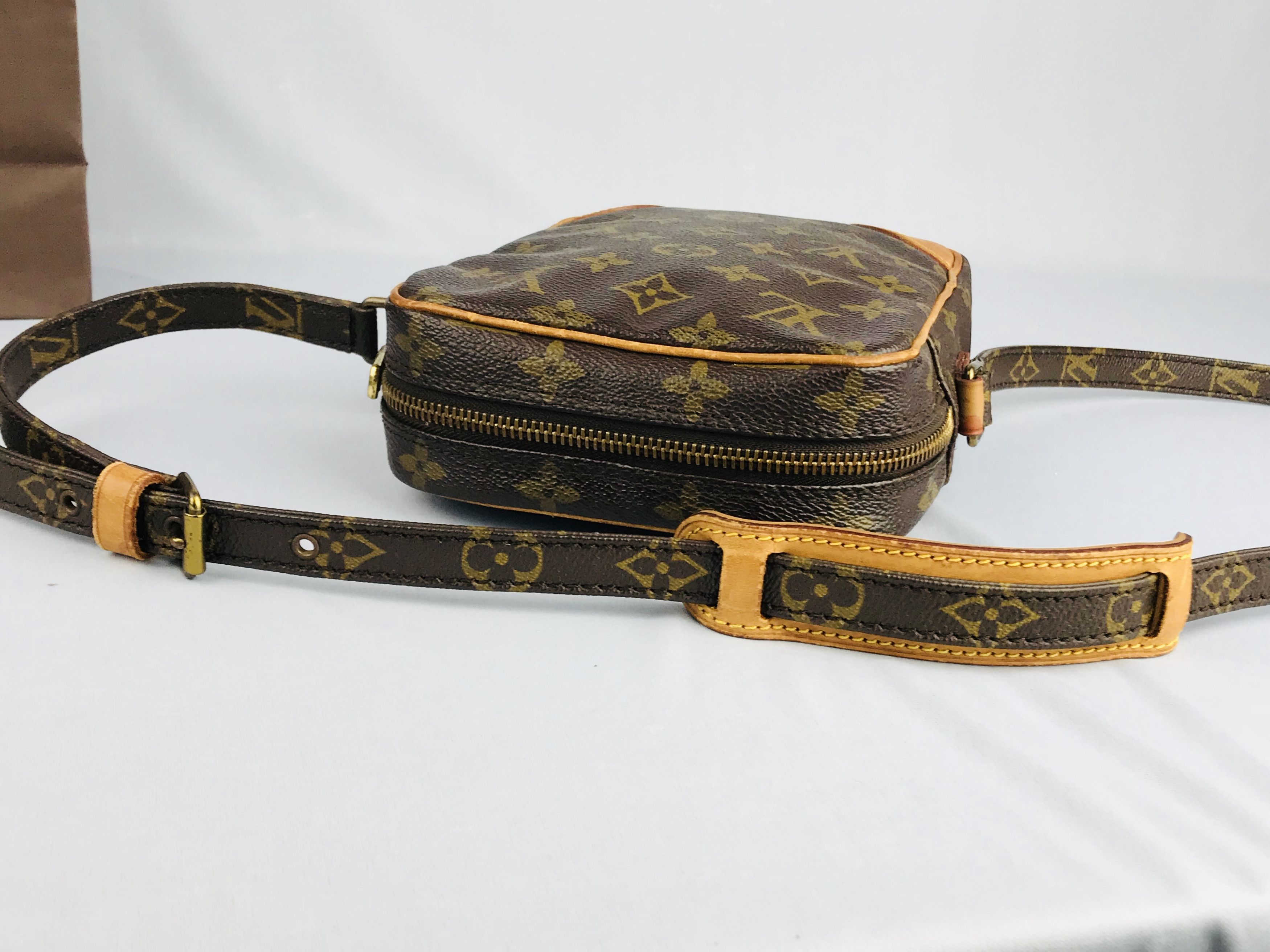Louis Vuitton PREOWNED Authentic Louis Vuitton Danube PM Shoulderbag Size ONE SIZE - 21 Thumbnail