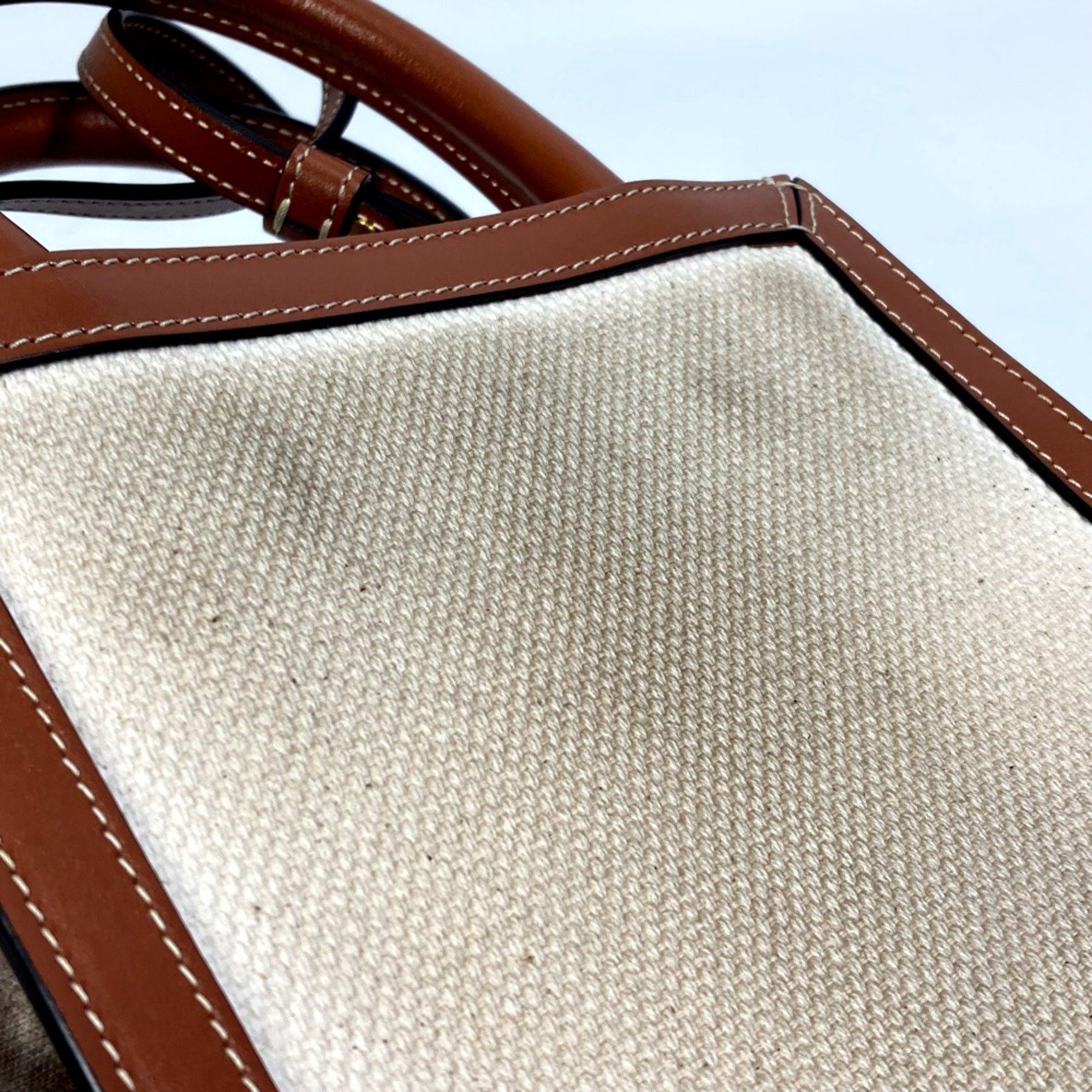 Celine CELINE 193302DCI.02NT Carriage Bag 2WAY Shoulder Bag natural Beige Size ONE SIZE - 7 Thumbnail