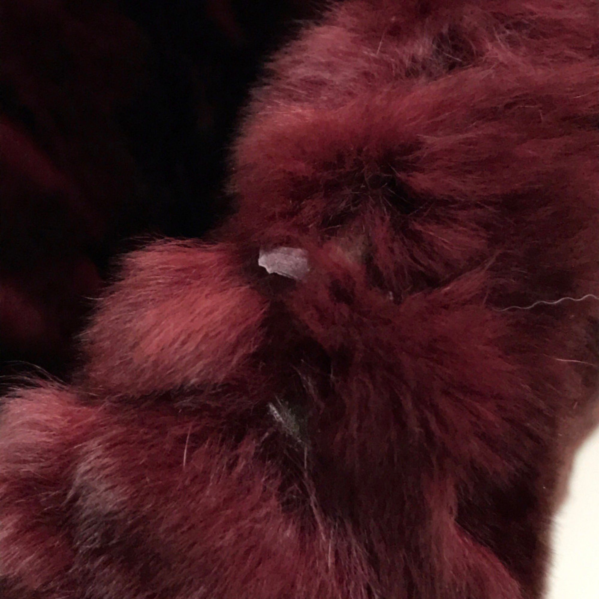 Chanel Chanel CC Mark Scarf Red Bordeaux Black Size ONE SIZE - 3 Thumbnail