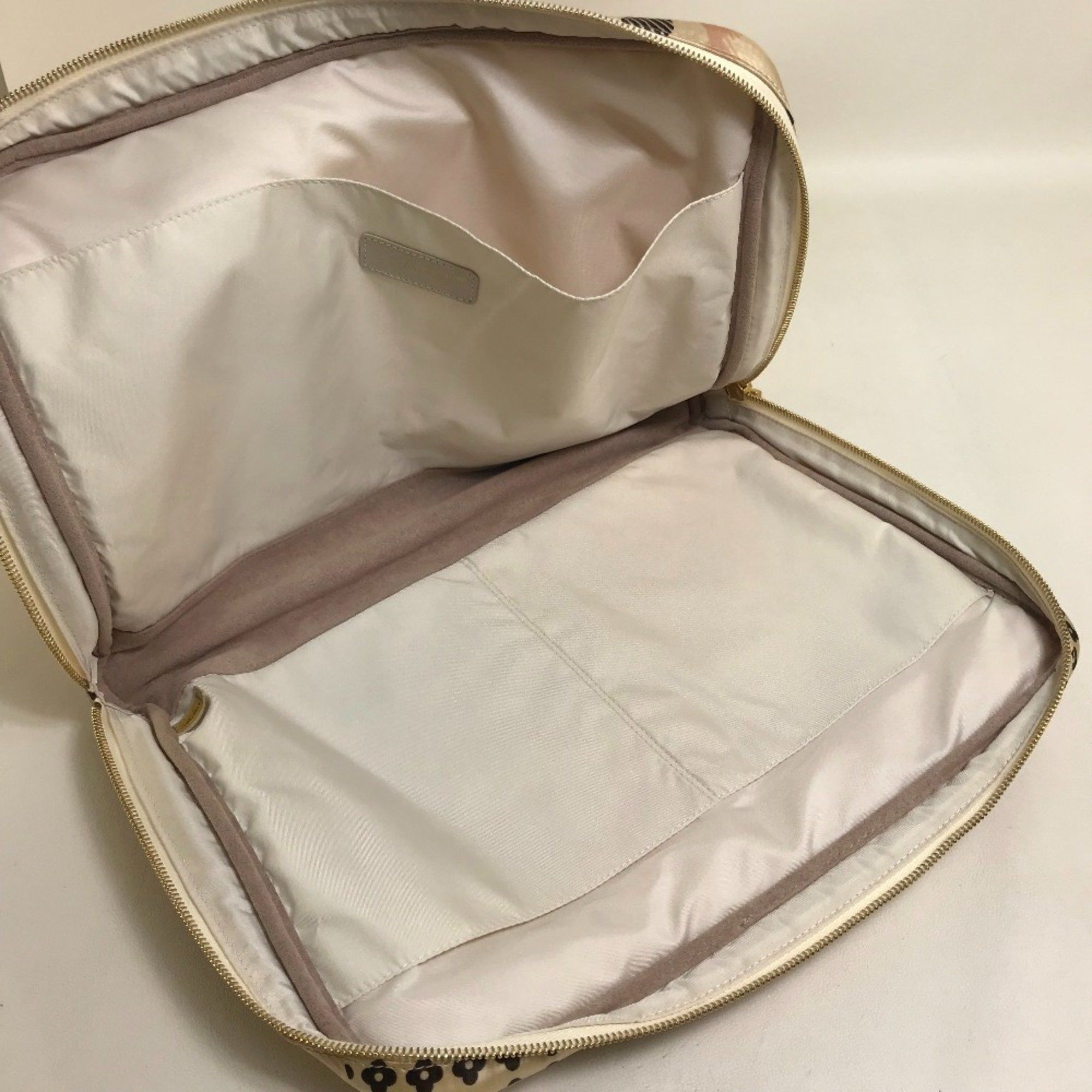 Chanel Chanel Eye mask pouch pillow set Travel case pink Size ONE SIZE - 14 Thumbnail