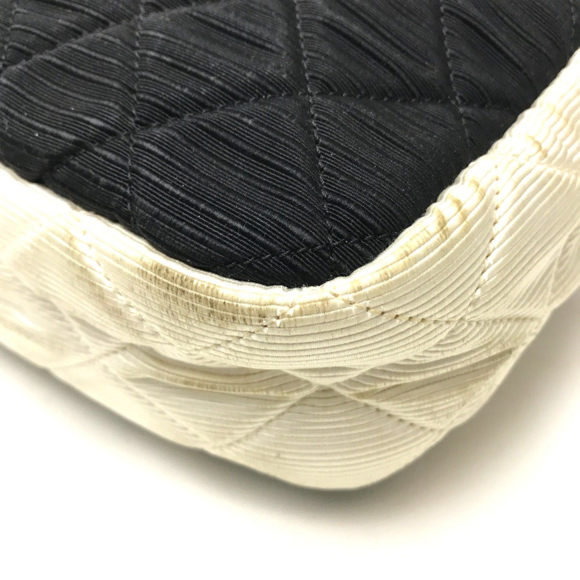 Chanel Chanel Quilted Bag Chain Shoulder Bag Black White Size ONE SIZE - 5 Thumbnail