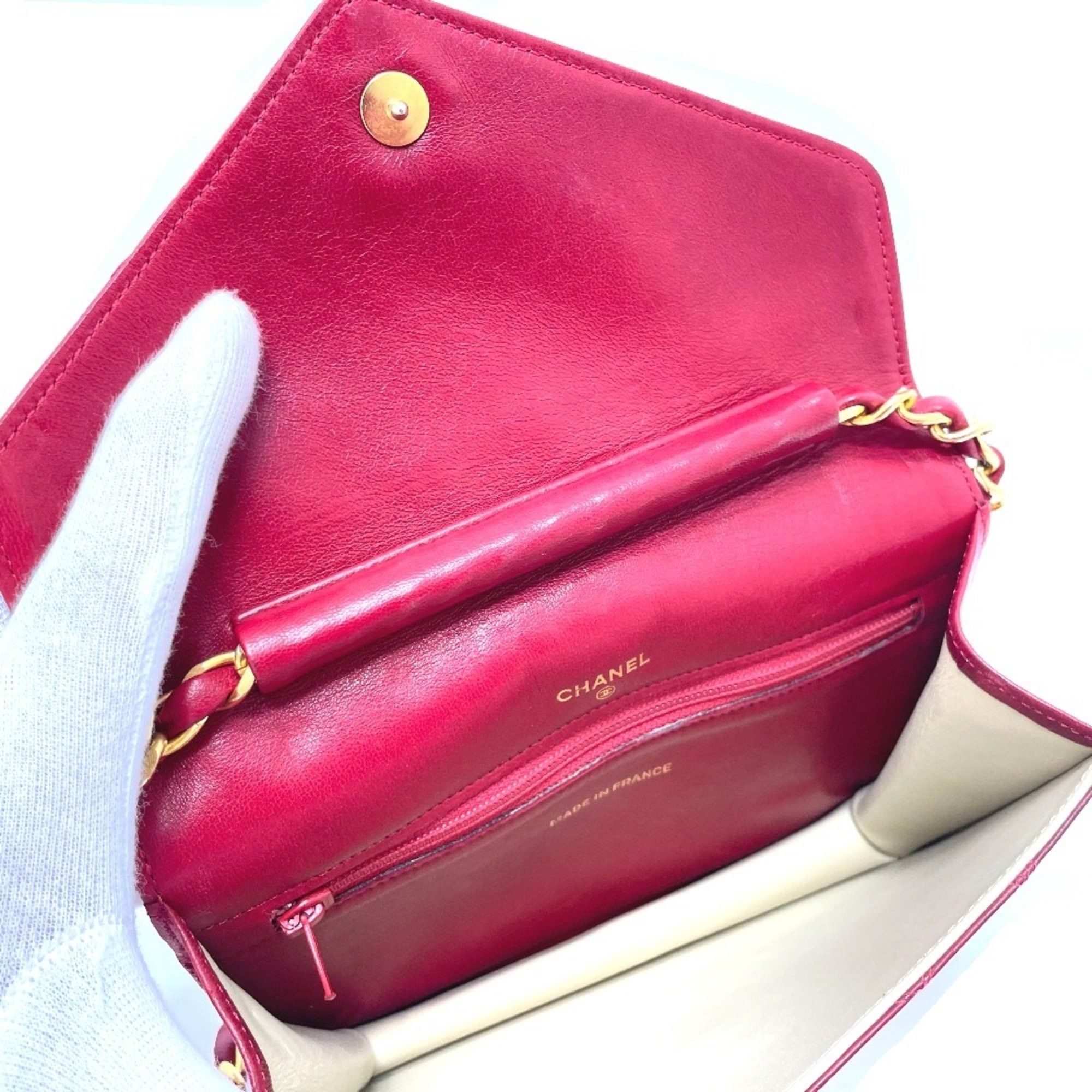 Chanel Chanel Bicolole Bag Chain Shoulder Shoulder Bag Red x GoldHardware Size ONE SIZE - 12 Thumbnail