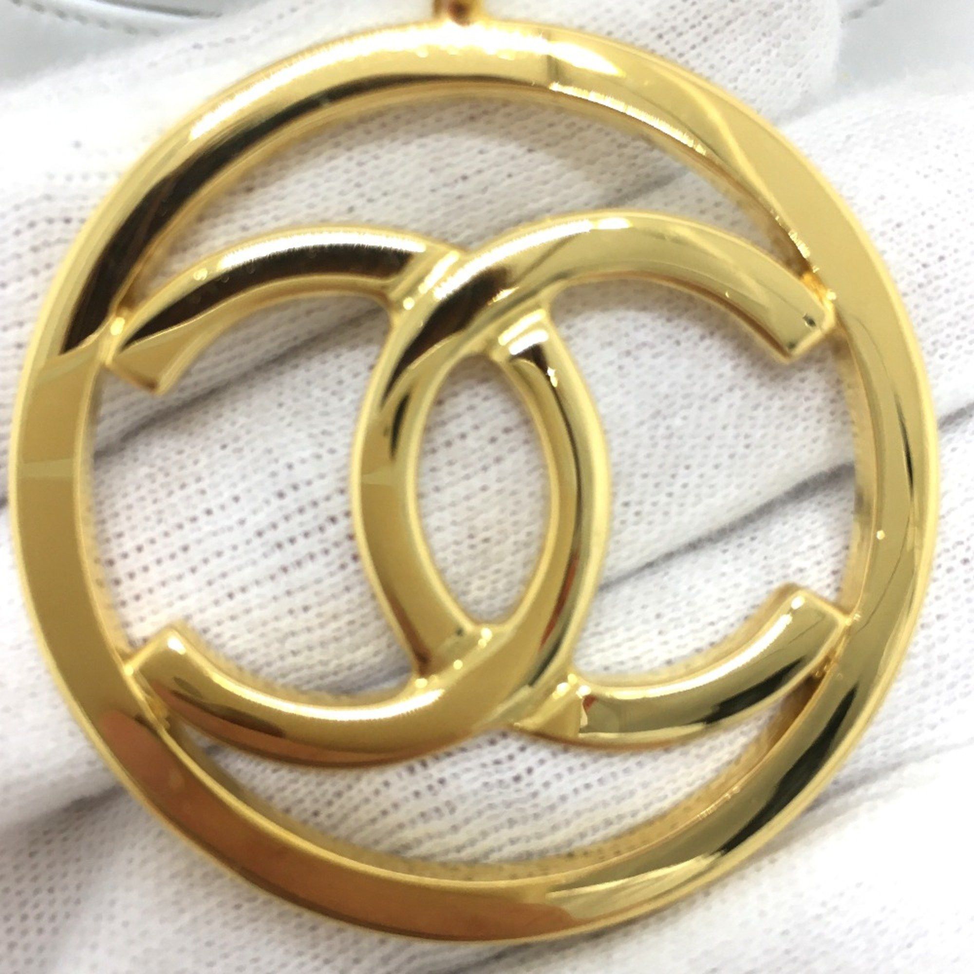 Chanel Chanel CC Mark Vanity Shoulder Bag White GoldHardware Size ONE SIZE - 15 Thumbnail