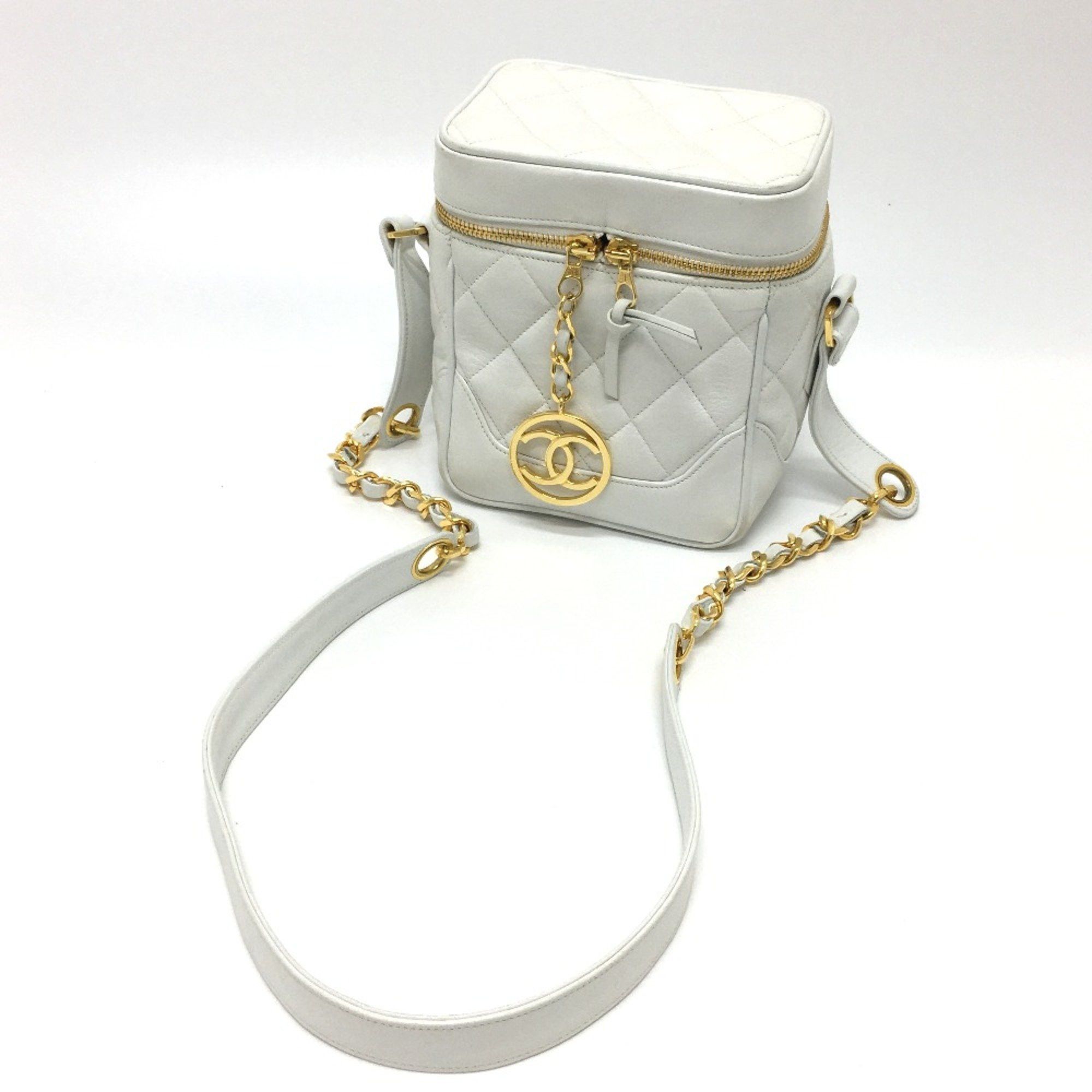 Chanel Chanel CC Mark Vanity Shoulder Bag White GoldHardware Size ONE SIZE - 16 Thumbnail