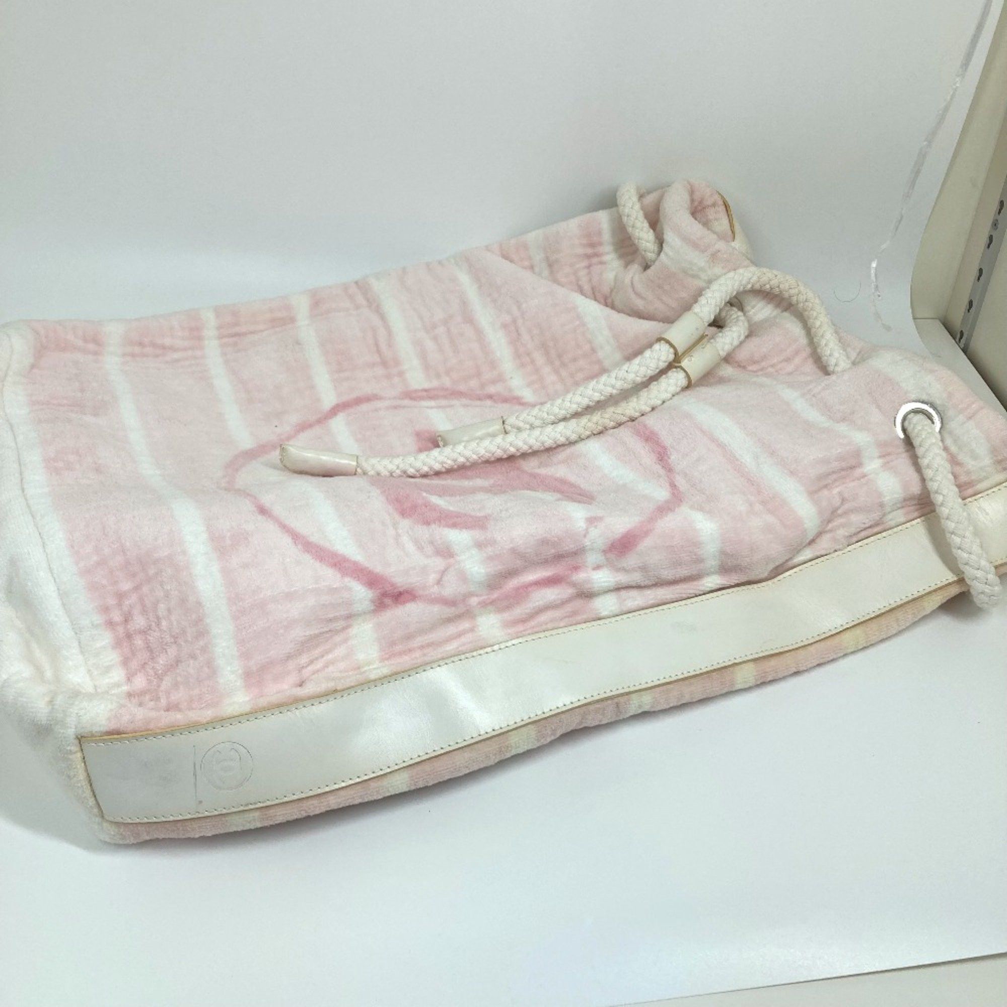 Chanel Chanel beach bag shoulder drawstring bag Shoulder Bag pink White Size ONE SIZE - 3 Thumbnail