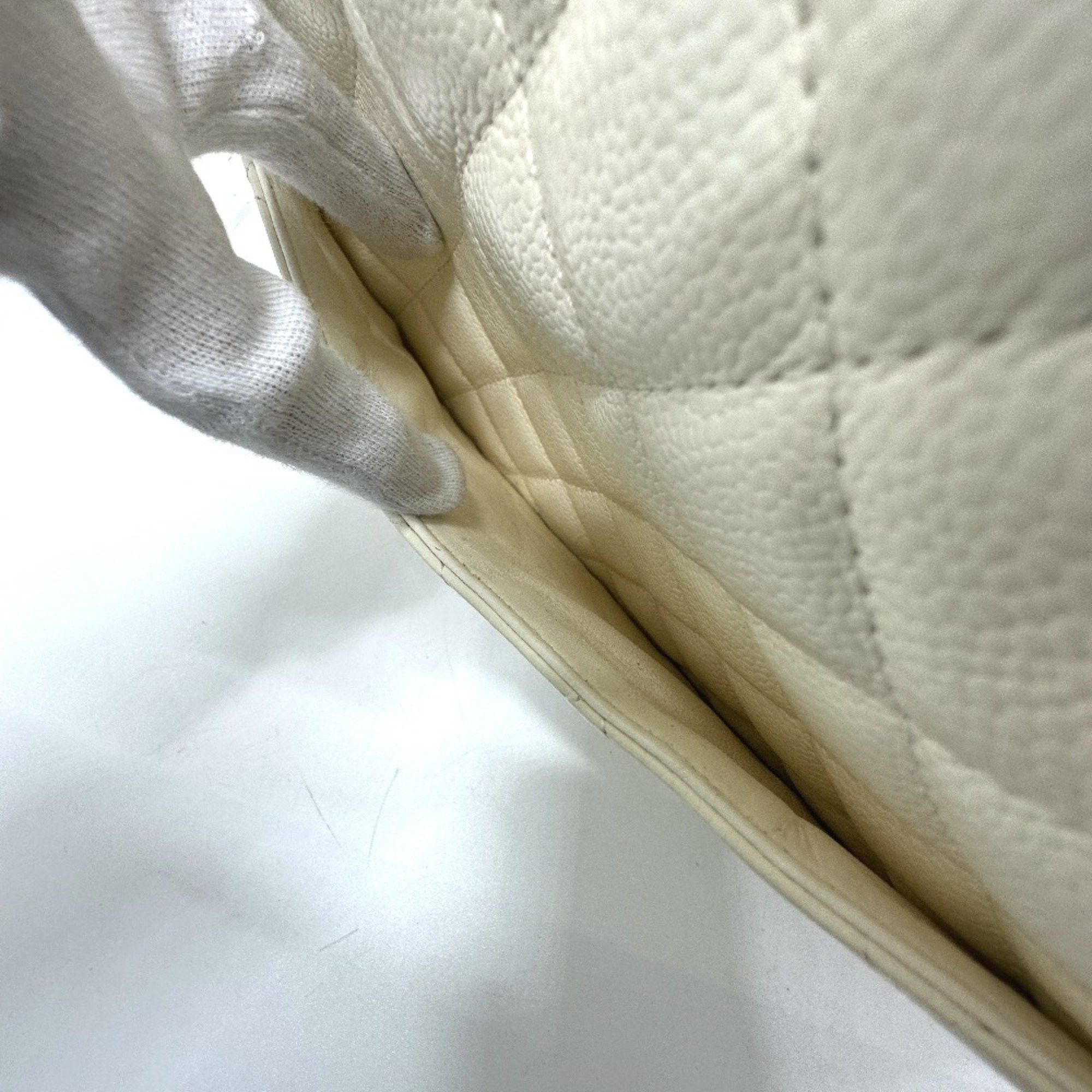 Chanel Chanel CC Mark Quilted Matelasse Bag Hand Bag White Size ONE SIZE - 14 Thumbnail