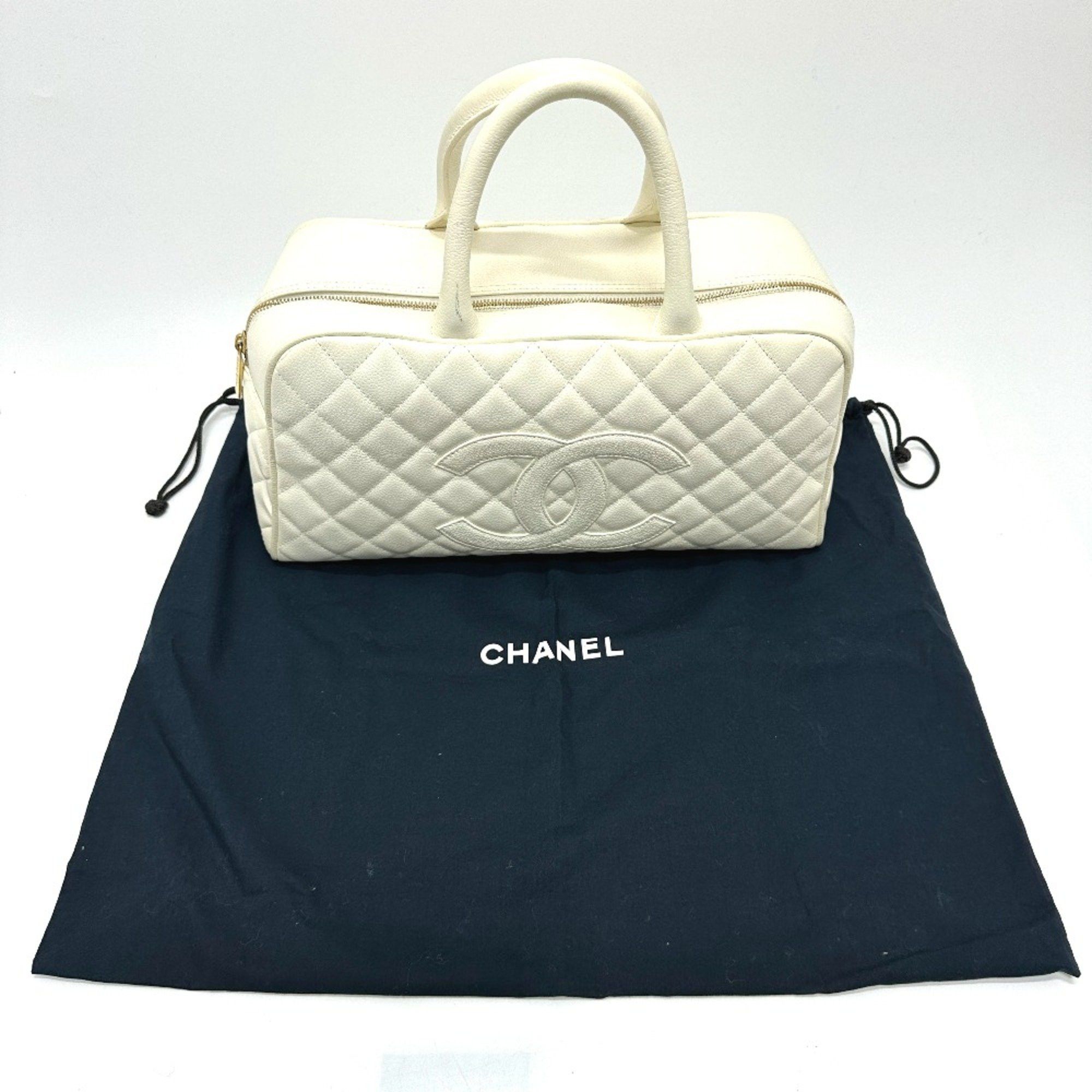 Chanel Chanel CC Mark Quilted Matelasse Bag Hand Bag White Size ONE SIZE - 16 Thumbnail