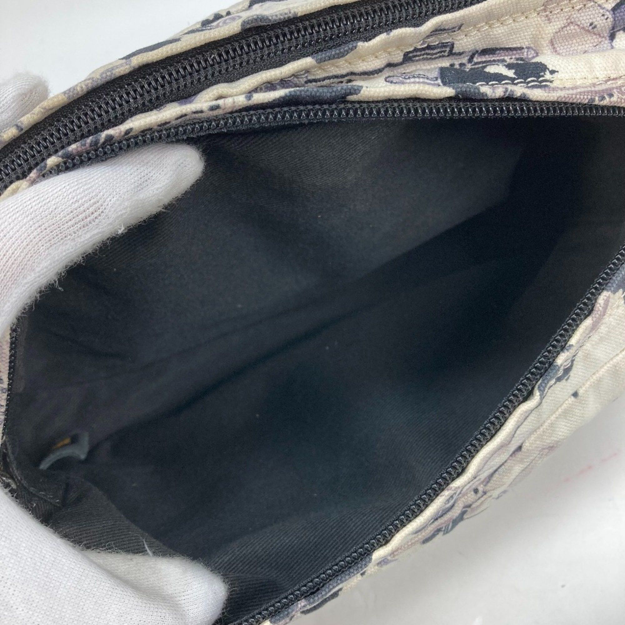 Chanel Chanel Airline Bag Crossbody Pochette Shoulder Bag Black White Size ONE SIZE - 12 Thumbnail