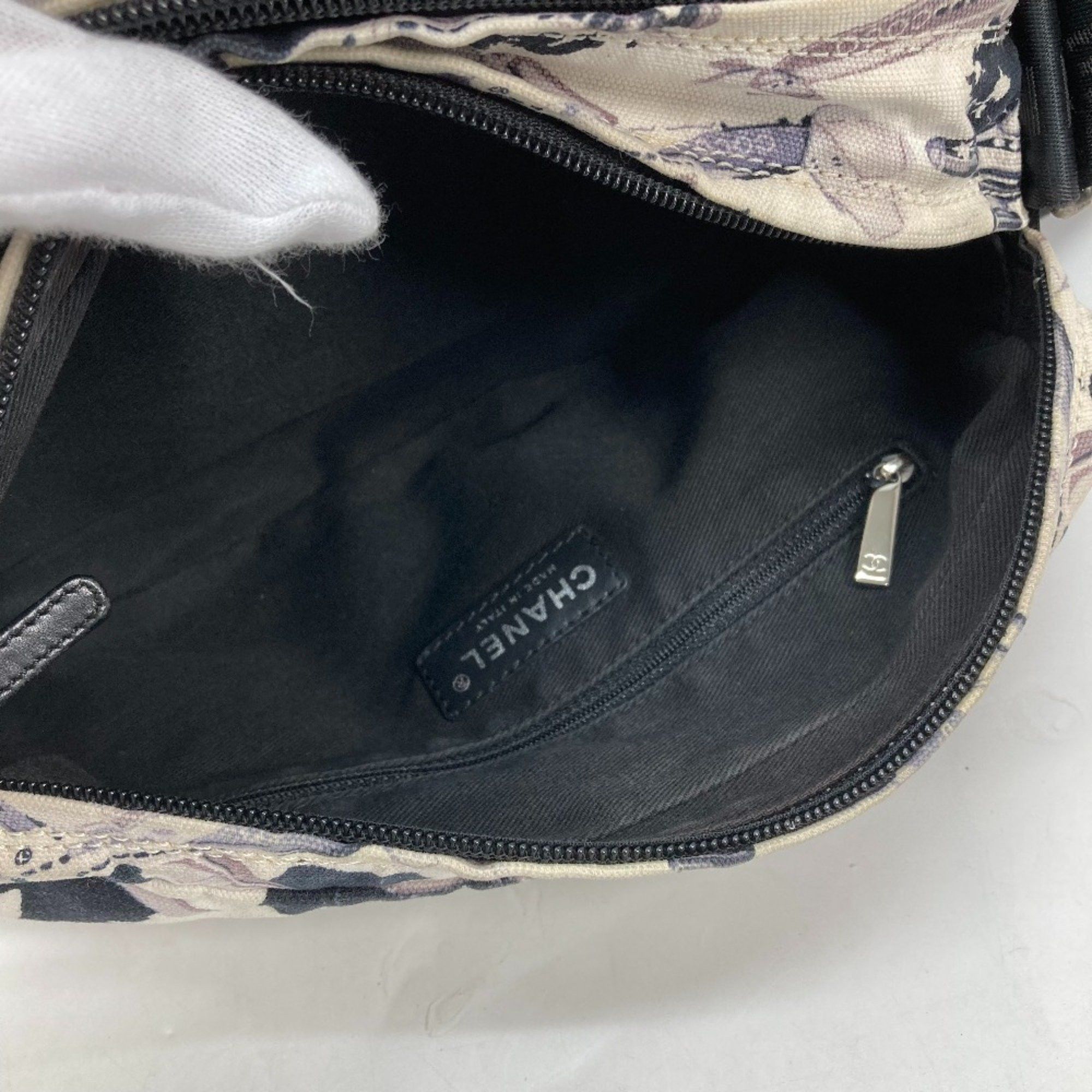Chanel Chanel Airline Bag Crossbody Pochette Shoulder Bag Black White Size ONE SIZE - 13 Thumbnail