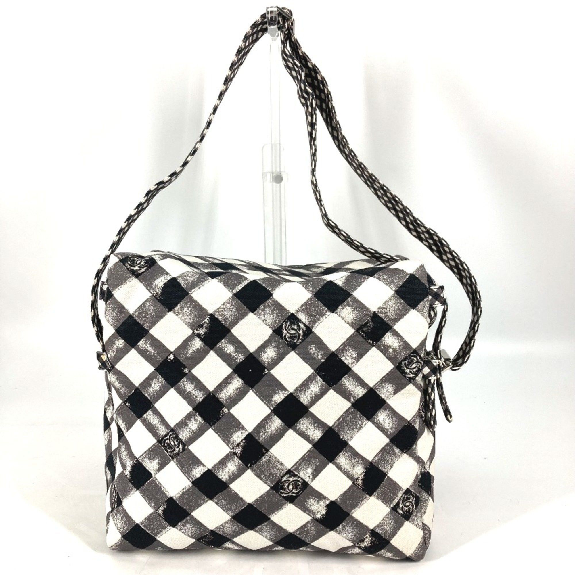 Chanel Chanel Bag Shoulder Bag Hand Bag Shoulder Bag White Black Size ONE SIZE - 4 Thumbnail