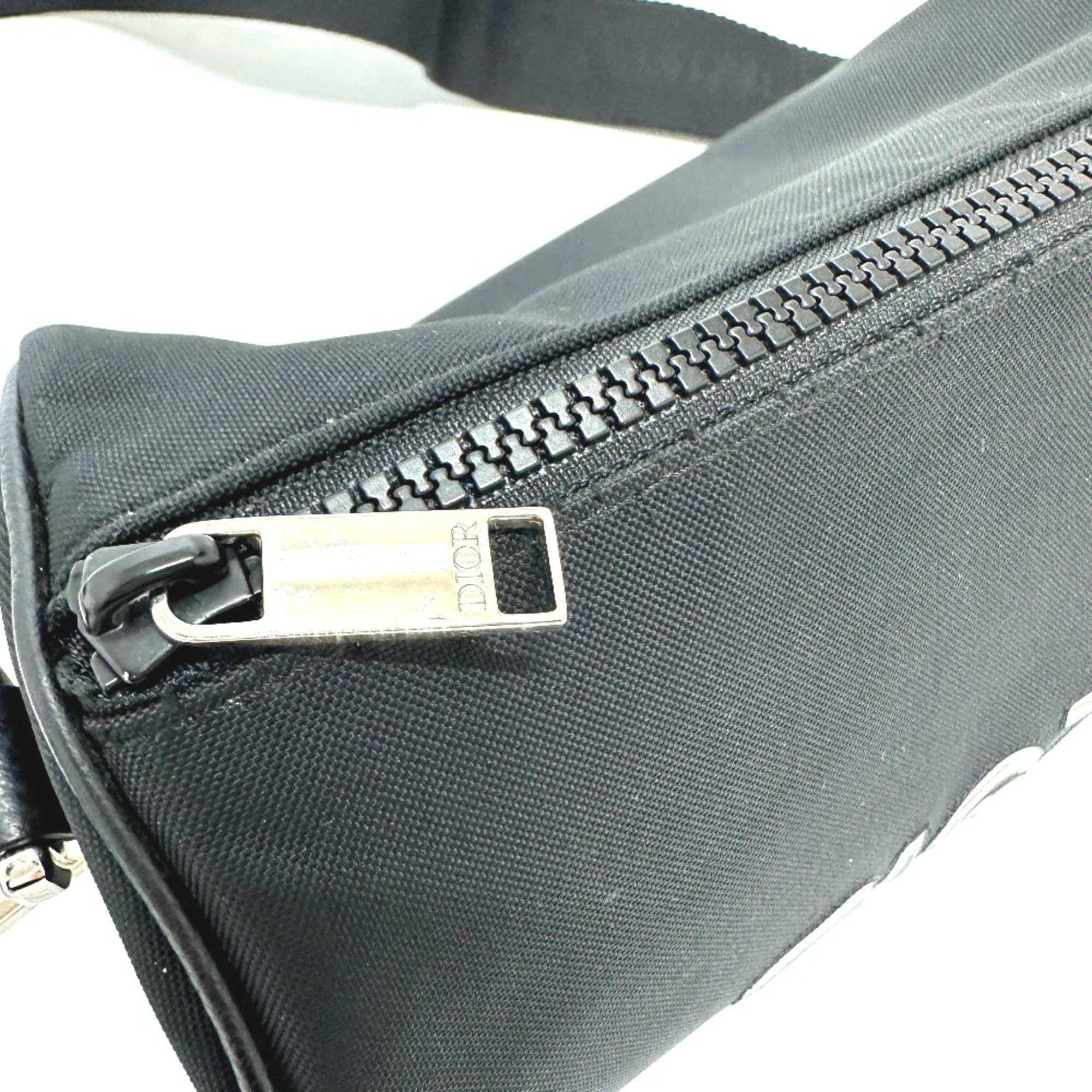 Dior CHRISTIAN DIOR Hajime Sorayama collaboration Crossbody Shoulder Bag Black Silver Size ONE SIZE - 11 Thumbnail
