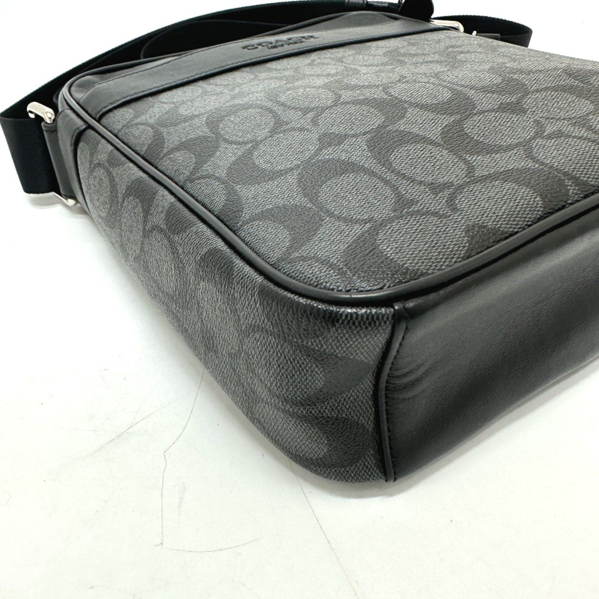 Coach coach F71764 Flight Shoulder Bag Black Size ONE SIZE - 5 Thumbnail