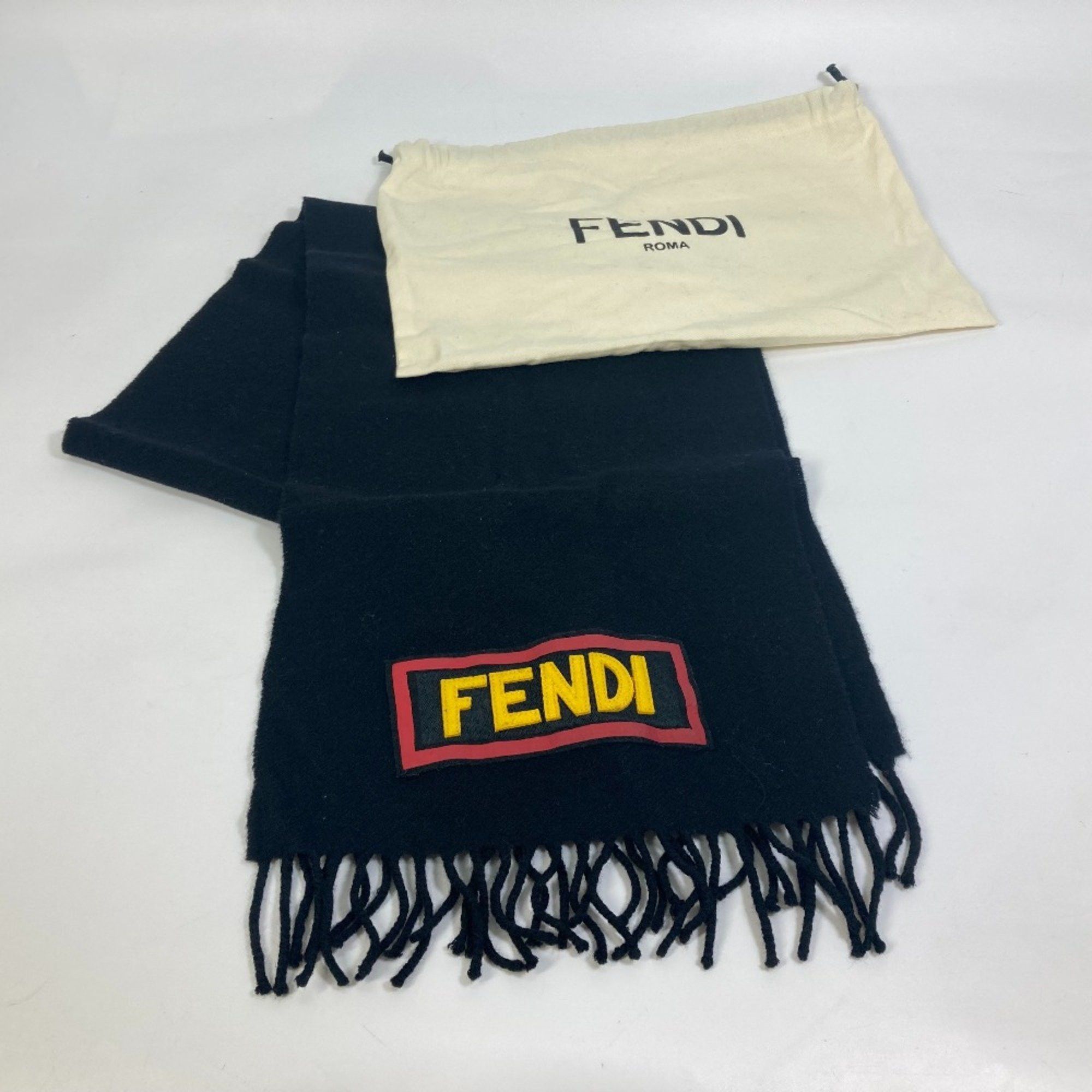 Fendi Fendi FXS124 apparel Logo patch Scarf Black Size ONE SIZE - 10 Thumbnail