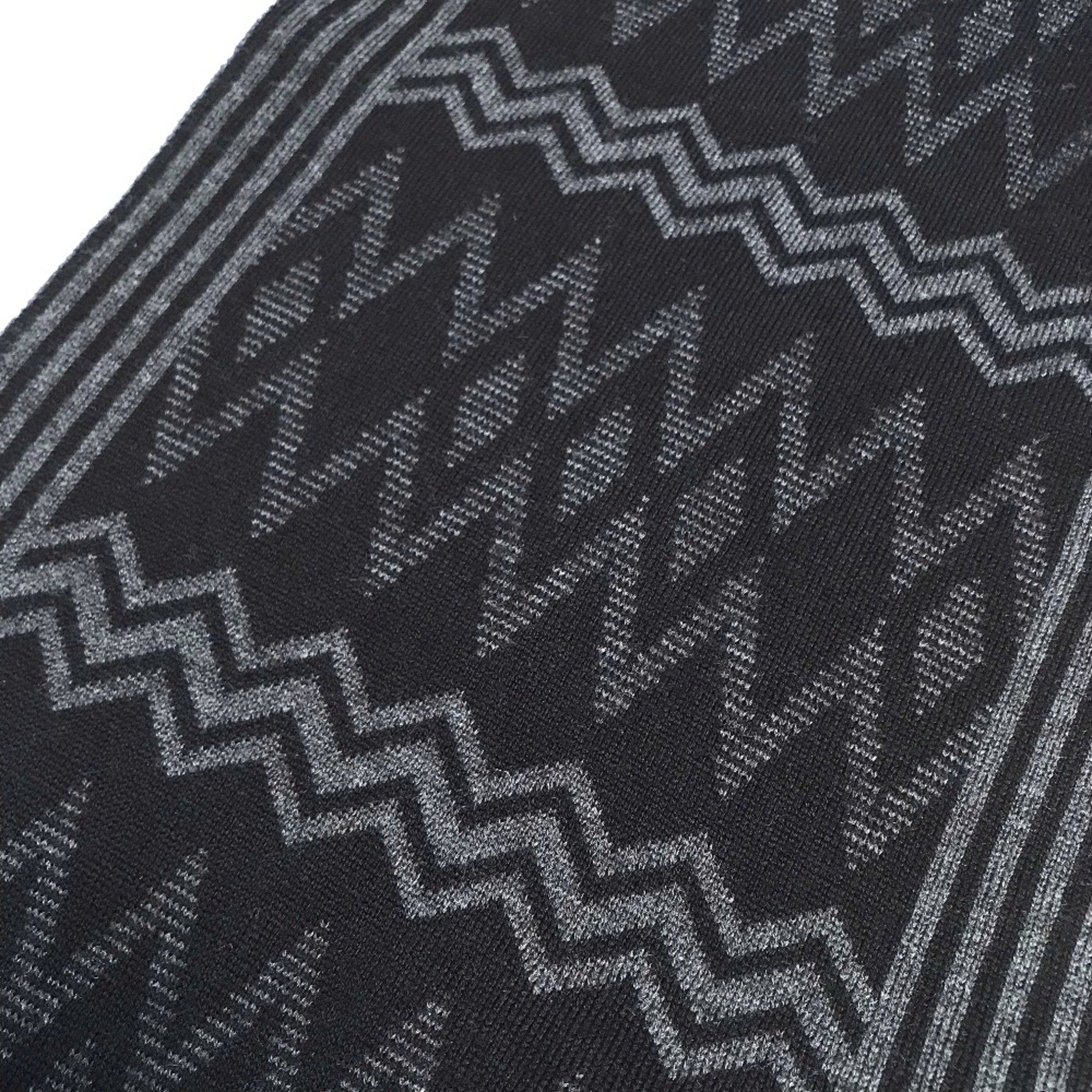 Louis Vuitton Louis Vuitton 401910 Logo pattern Scarf Black /Gray Size ONE SIZE - 5 Thumbnail