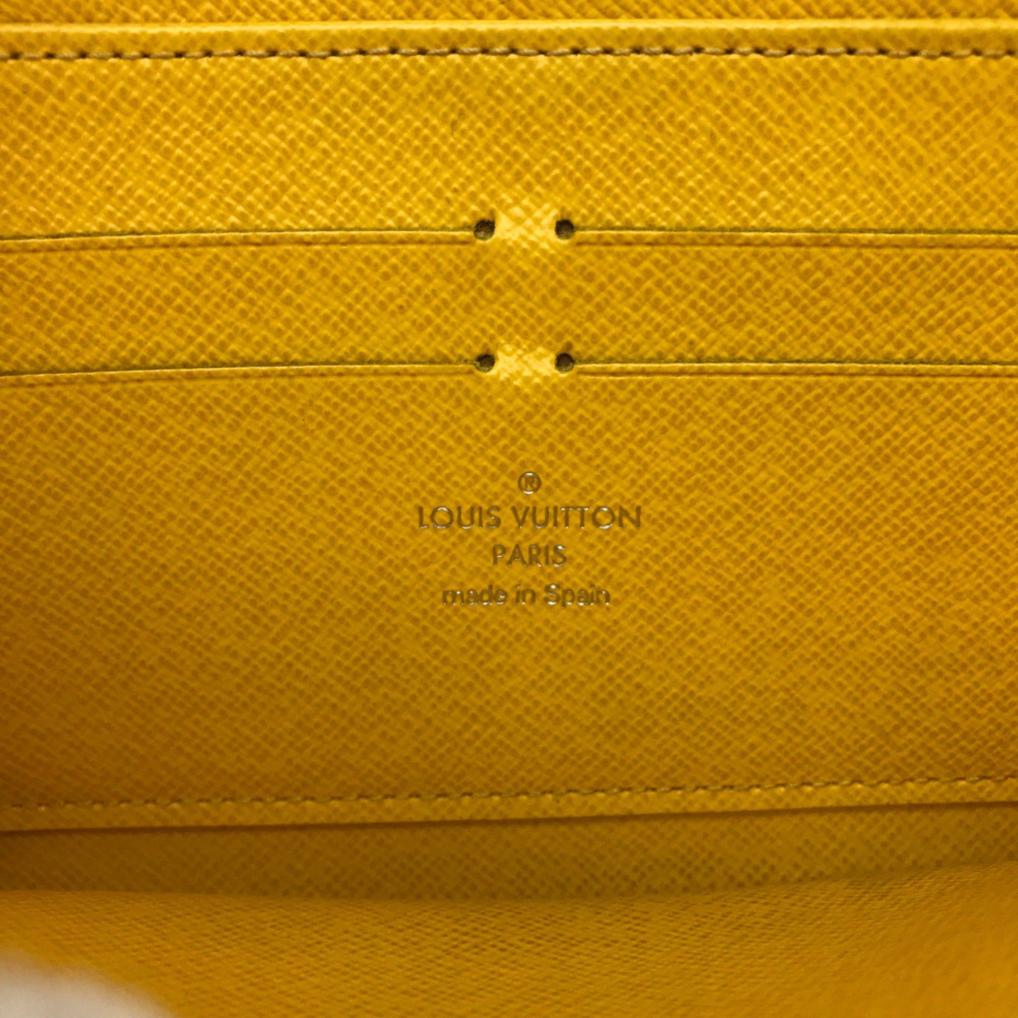 Louis Vuitton Louis Vuitton Epi Zip Around Long Wallet Long Wallet citron Size ONE SIZE - 8 Thumbnail