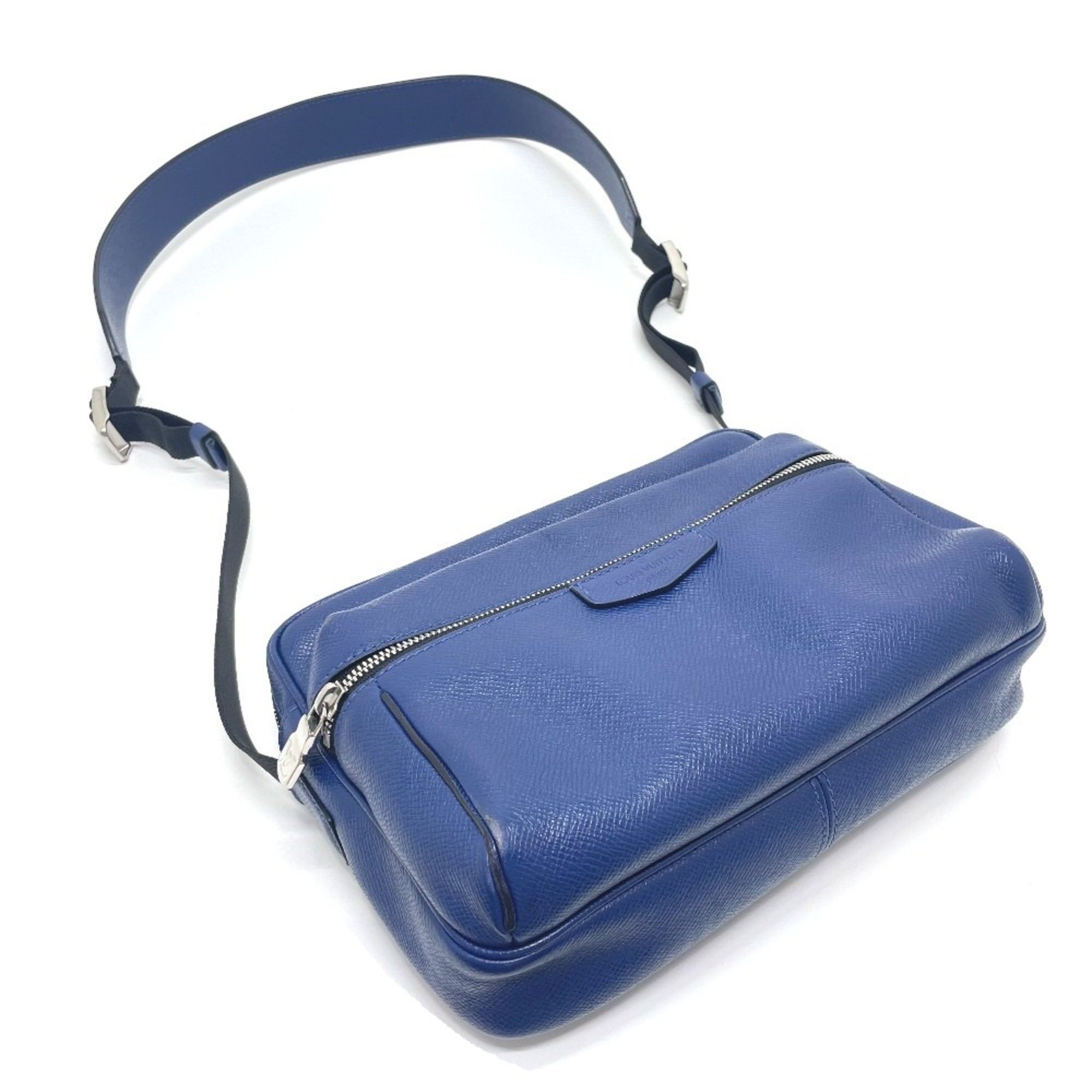 Louis Vuitton Louis Vuitton M33437 Taiga Bag Messenger Shoulder Bag cobalt blue Size ONE SIZE - 6 Thumbnail