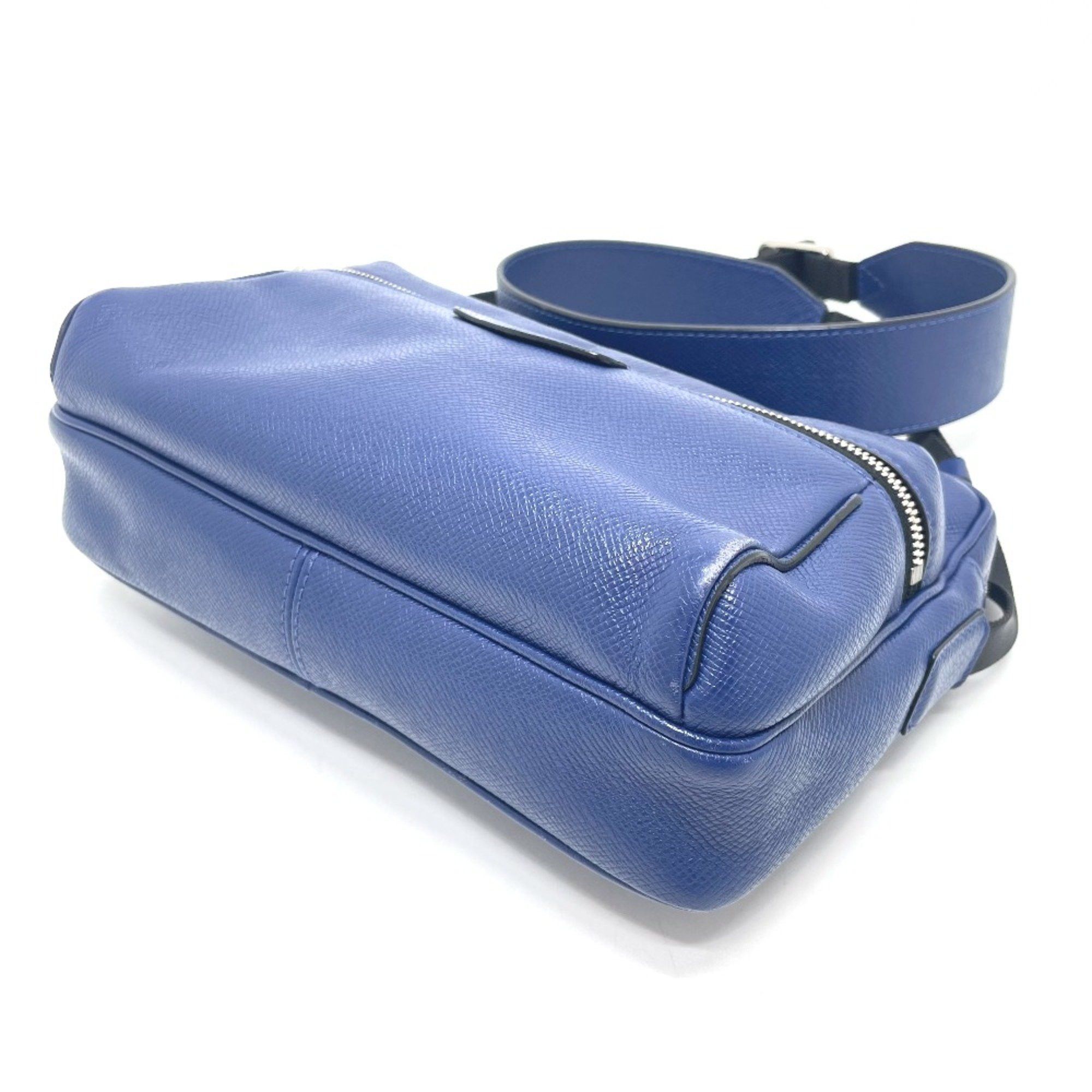 Louis Vuitton Louis Vuitton M33437 Taiga Bag Messenger Shoulder Bag cobalt blue Size ONE SIZE - 4 Thumbnail