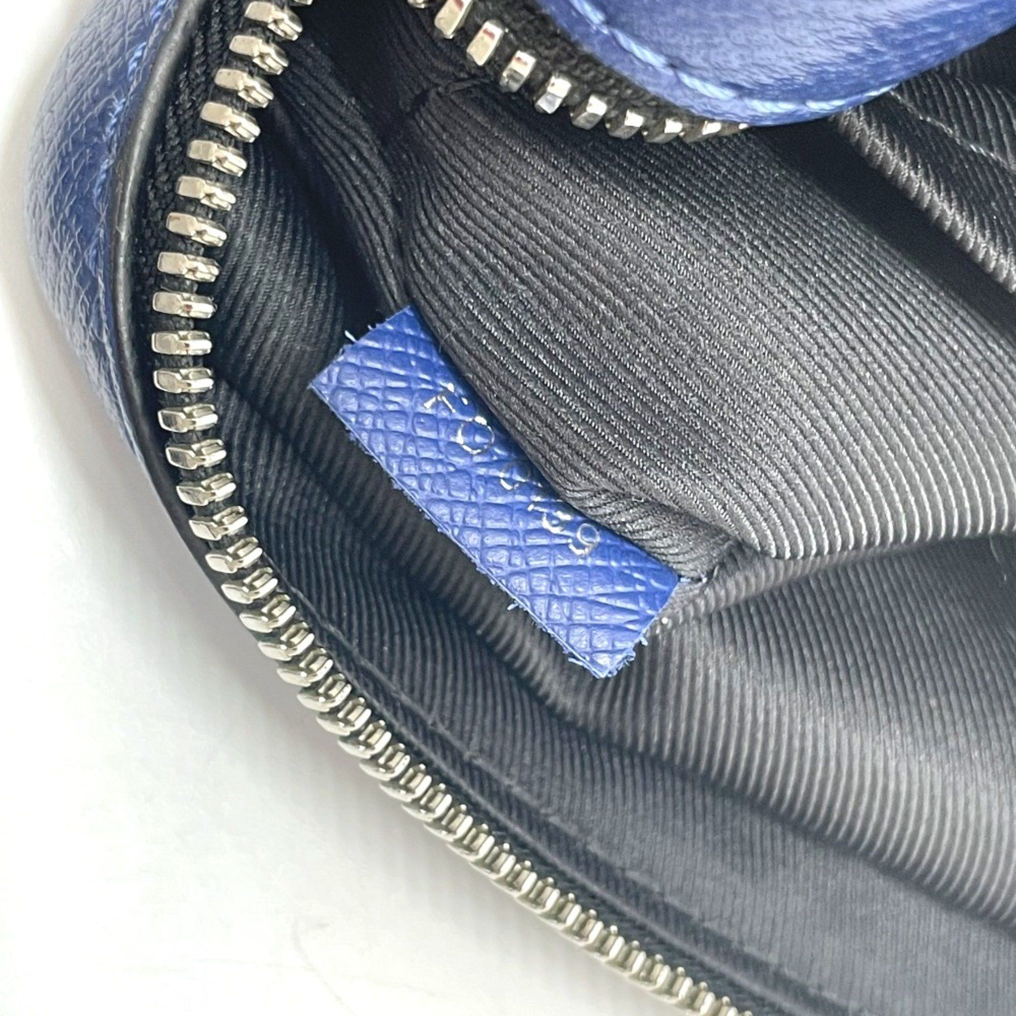 Louis Vuitton Louis Vuitton M33437 Taiga Bag Messenger Shoulder Bag cobalt blue Size ONE SIZE - 11 Thumbnail