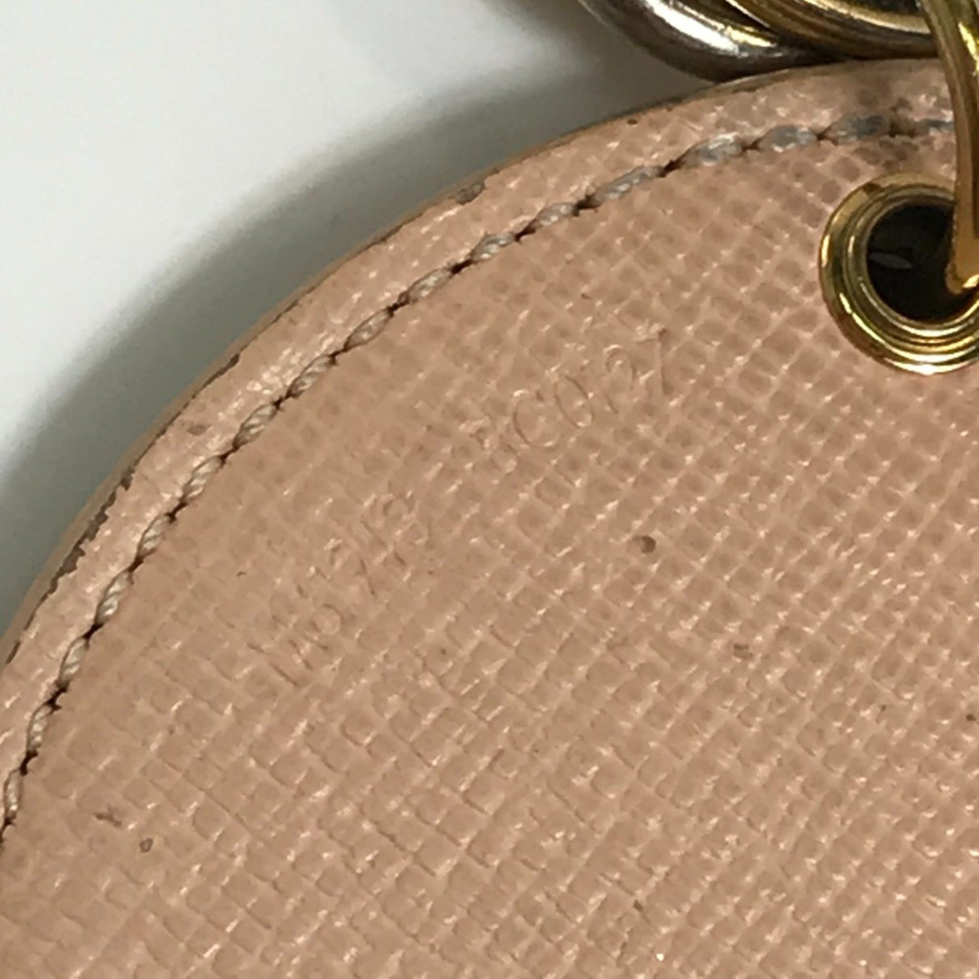 Louis Vuitton Louis Vuitton M61943 Damier Azur charm Key Holder White x Pink Size ONE SIZE - 10 Thumbnail