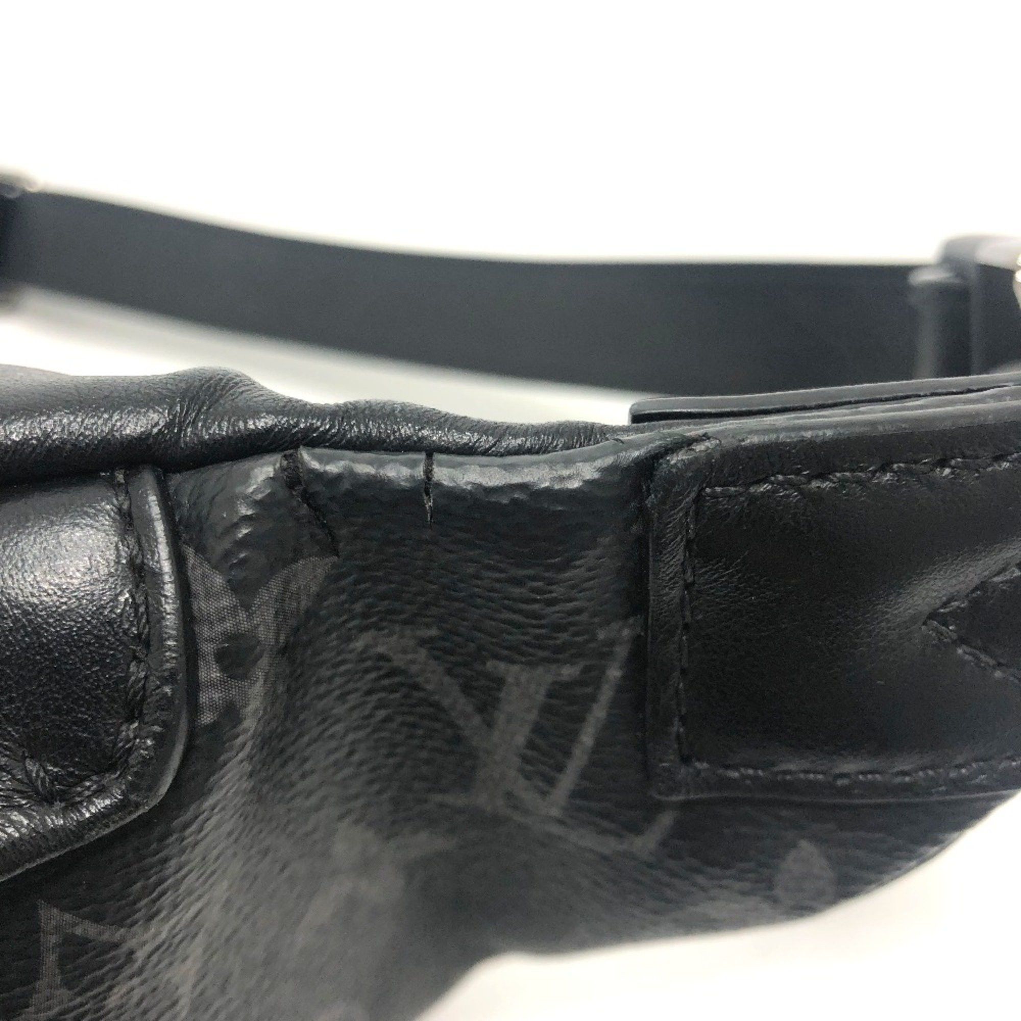 Louis Vuitton Louis Vuitton M44336 MonogramEclipse Bag Discovery-Bum Bag PM body bag Black Size ONE SIZE - 8 Thumbnail