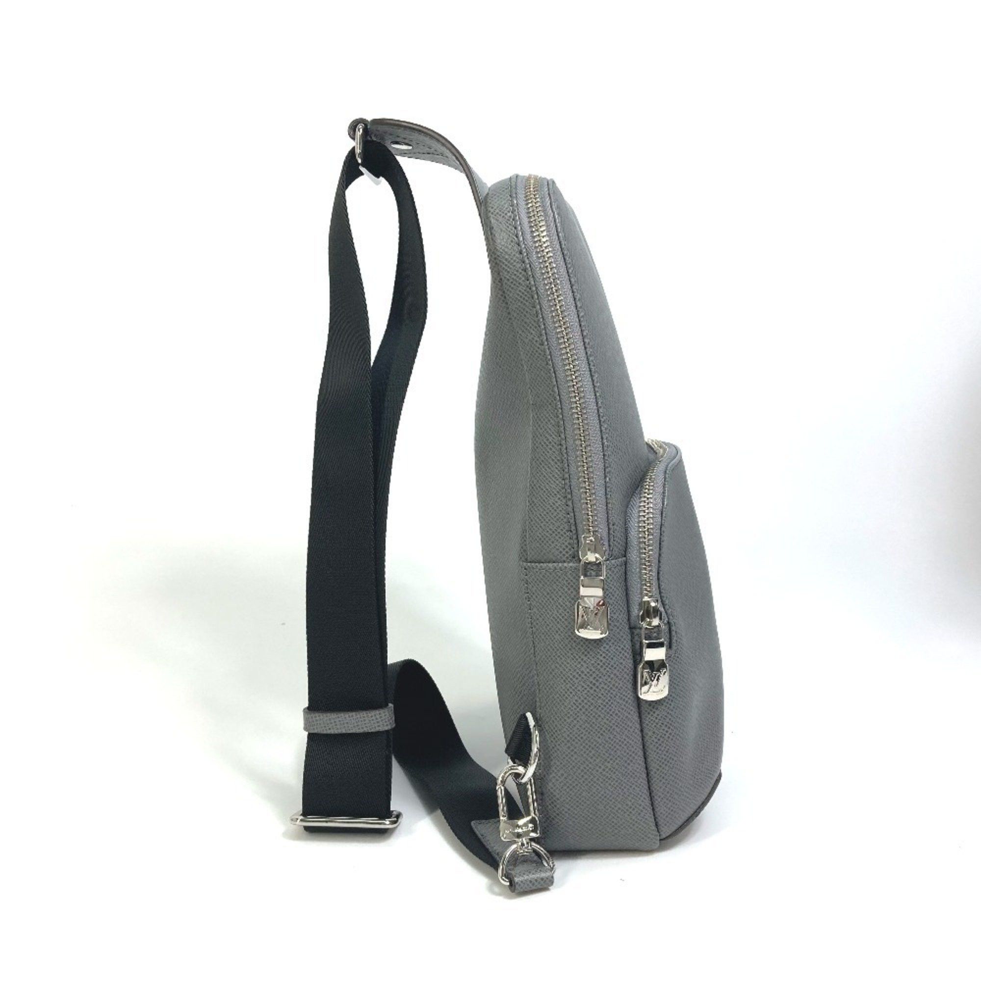 Louis Vuitton Louis Vuitton M30801 Taiga Bag Shoulder Bag Gris gray Size ONE SIZE - 3 Thumbnail