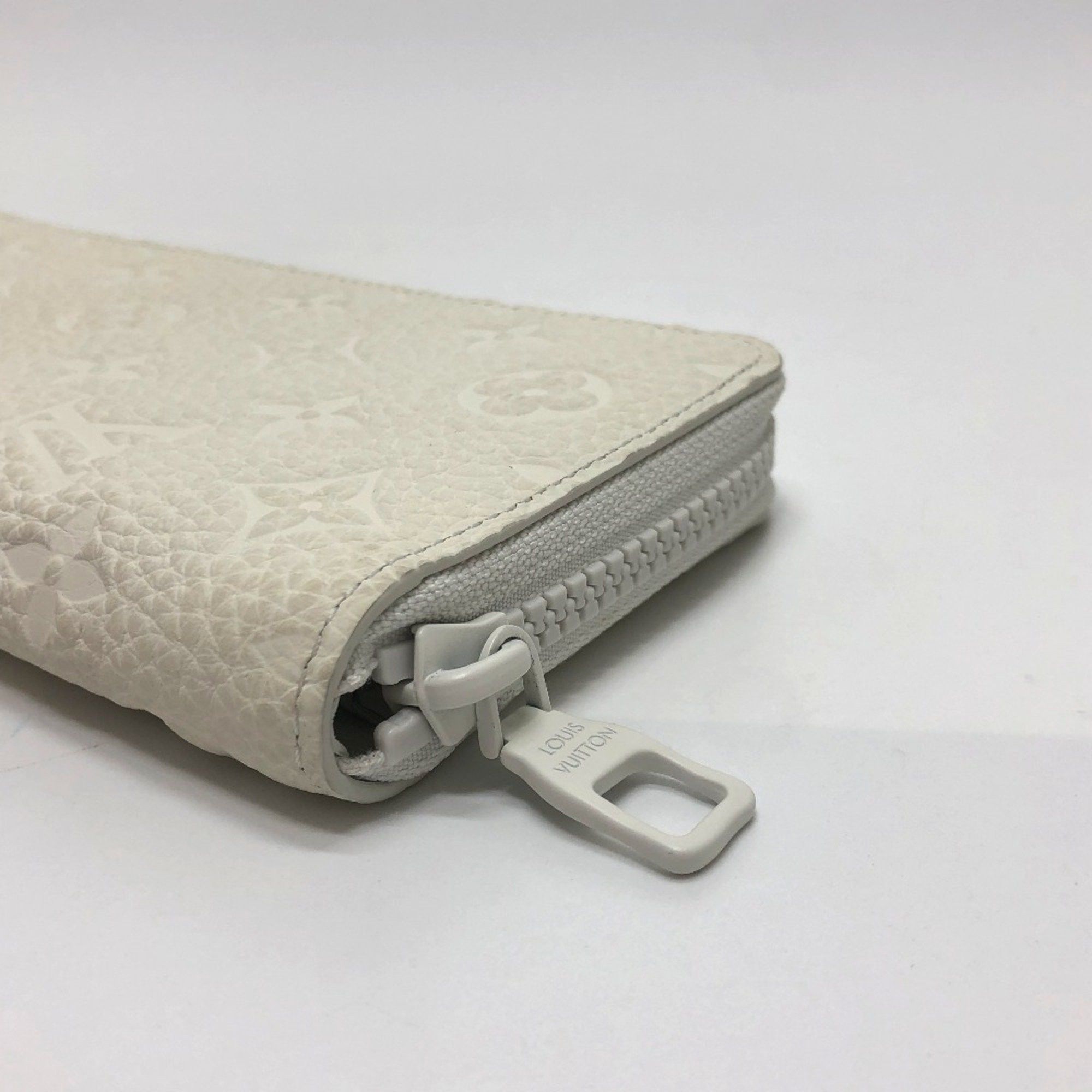Louis Vuitton Louis Vuitton M80337 Zippy Wallet Vertical LV friend Long Wallet White Size ONE SIZE - 5 Thumbnail
