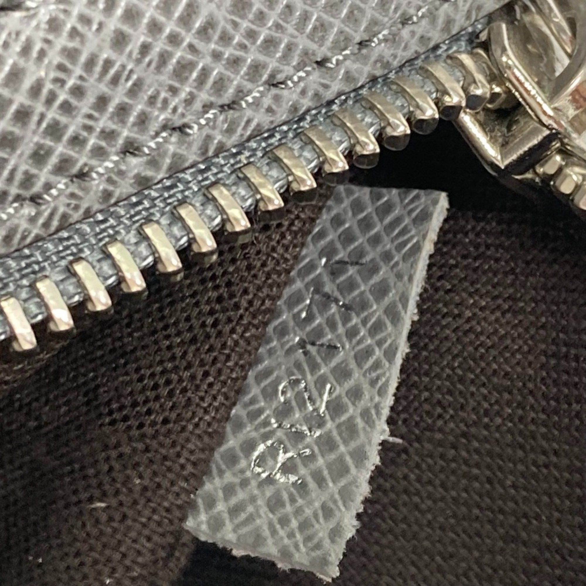 Louis Vuitton Louis Vuitton M32641 Taiga 2WAY Shoulder Bag Briefcase gray Size ONE SIZE - 15 Thumbnail