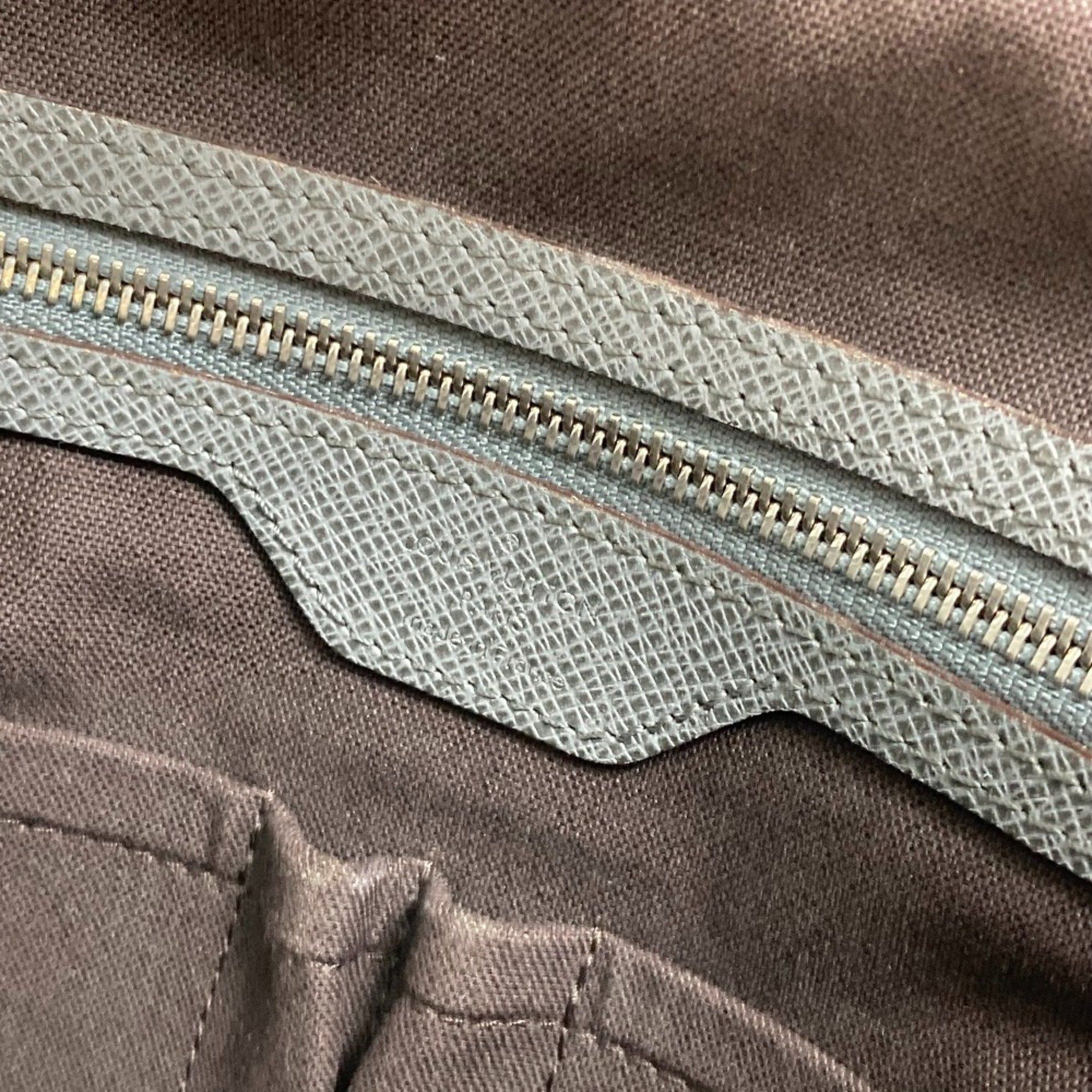 Louis Vuitton Louis Vuitton M32641 Taiga 2WAY Shoulder Bag Briefcase gray Size ONE SIZE - 14 Thumbnail