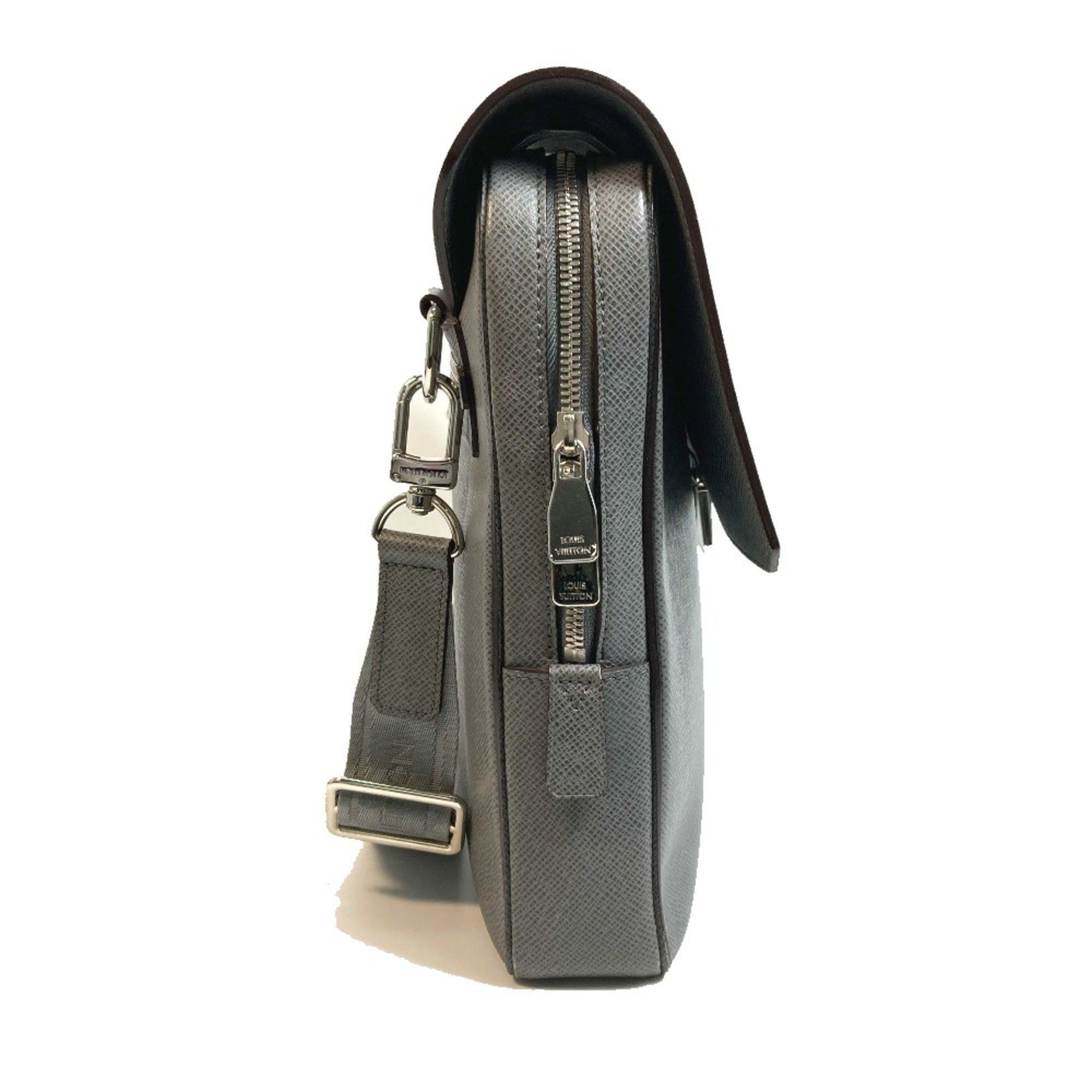 Louis Vuitton Louis Vuitton M32641 Taiga 2WAY Shoulder Bag Briefcase gray Size ONE SIZE - 3 Thumbnail