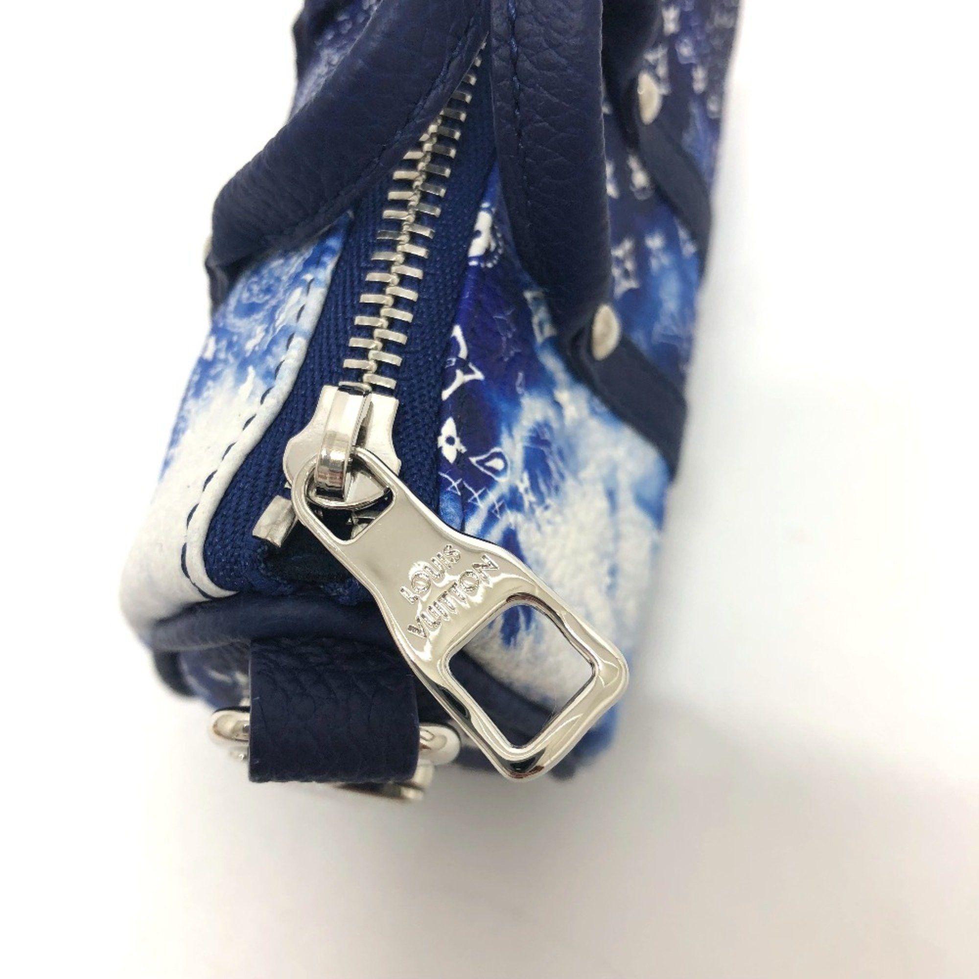 Louis Vuitton Louis Vuitton MP3337 Monogram bandana bag/accessories Key Holder blue SilverHardware Size ONE SIZE - 10 Thumbnail