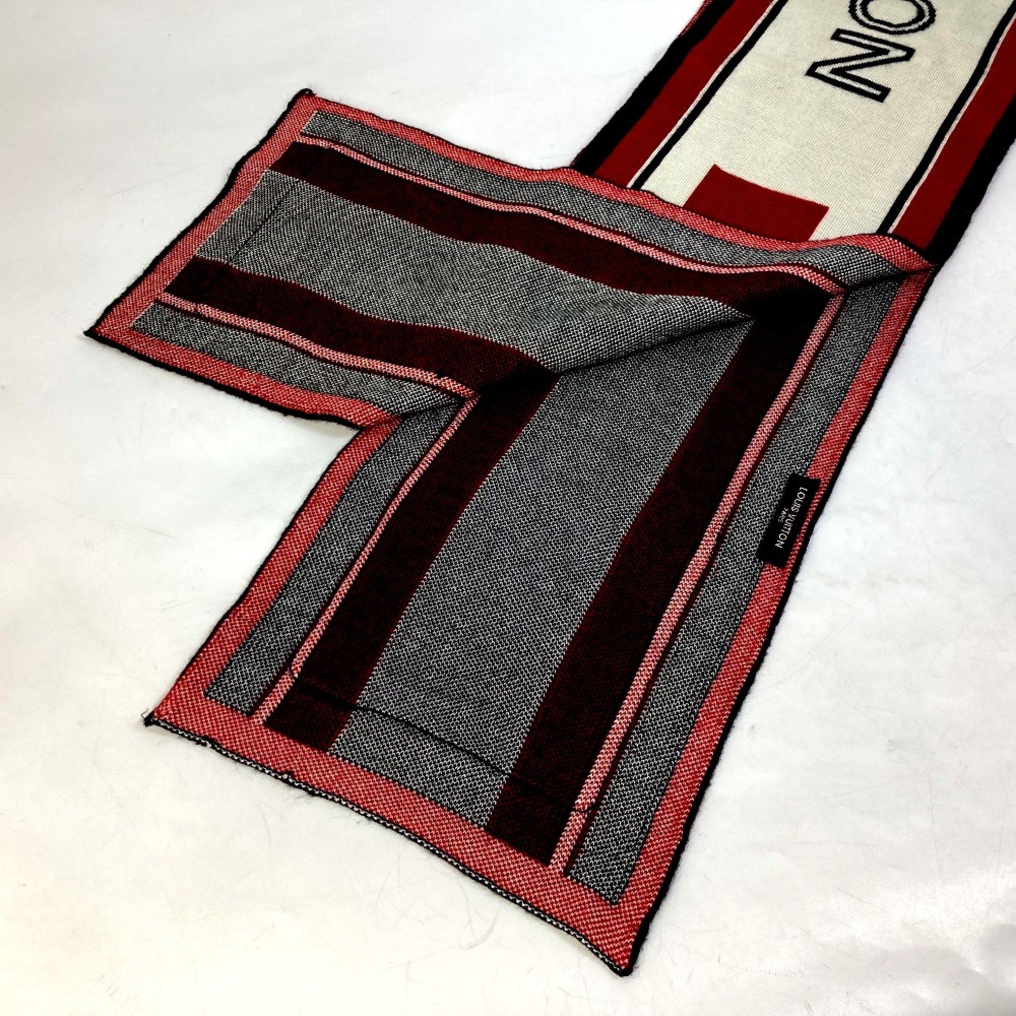 Louis Vuitton Louis Vuitton Scarf Red Size ONE SIZE - 6 Thumbnail