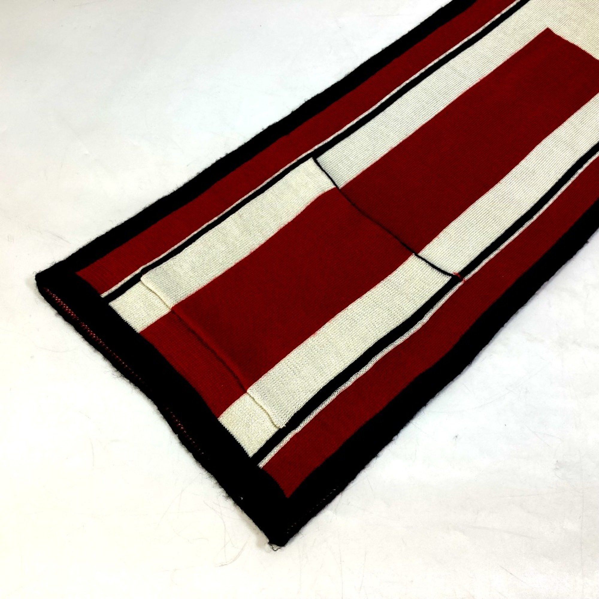 Louis Vuitton Louis Vuitton Scarf Red Size ONE SIZE - 4 Thumbnail