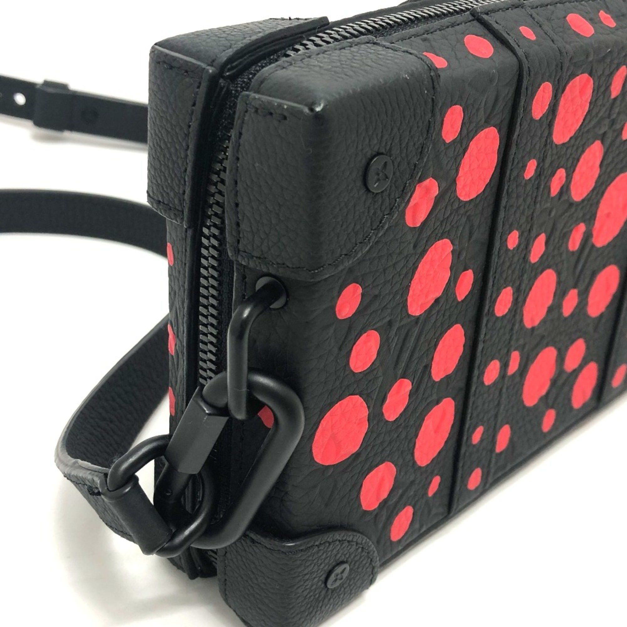 Louis Vuitton Louis Vuitton M81905 Monogram dots LV x YK Shoulder Bag Black Size ONE SIZE - 11 Thumbnail