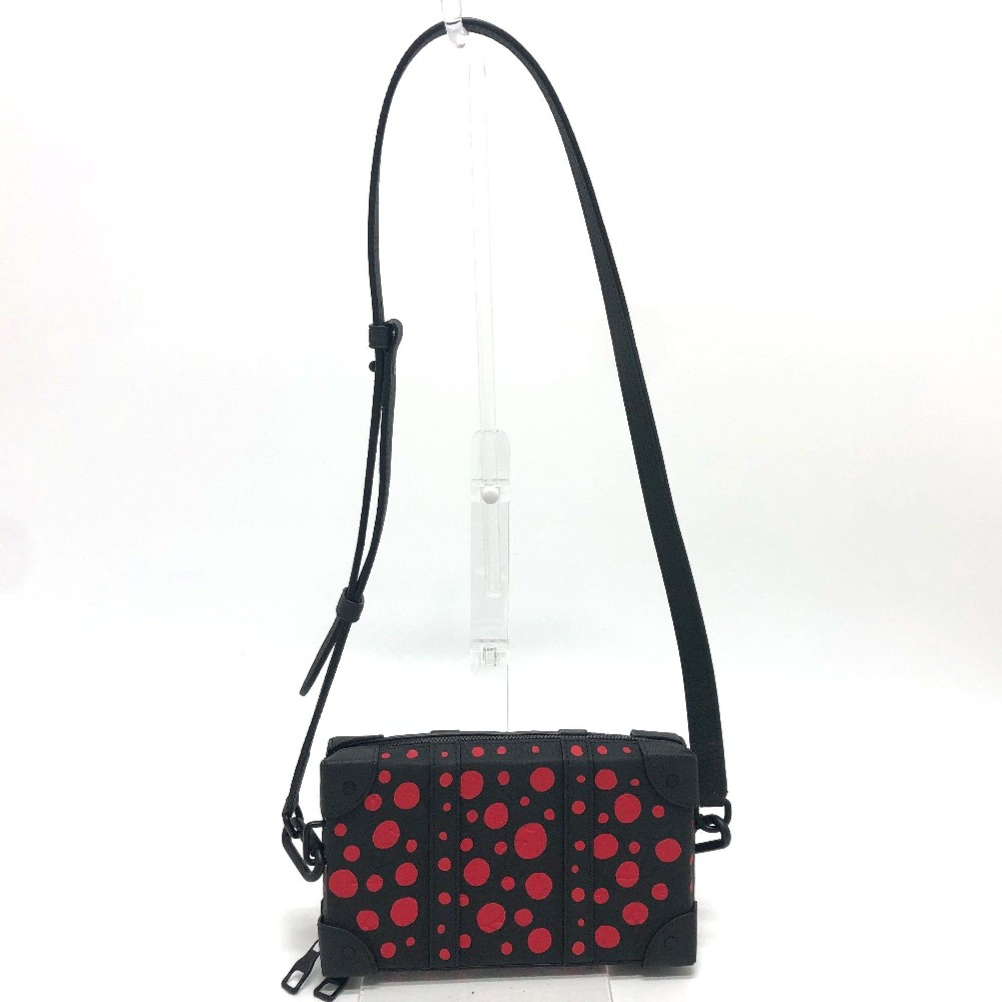 Louis Vuitton Louis Vuitton M81905 Monogram dots LV x YK Shoulder Bag Black Size ONE SIZE - 5 Thumbnail