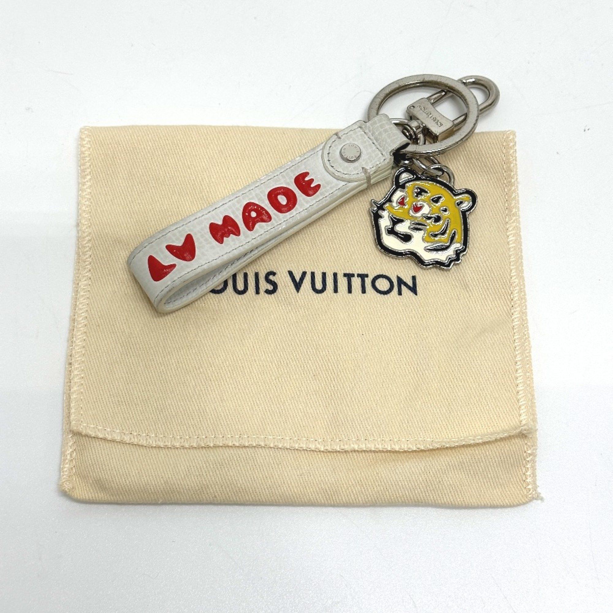 Louis Vuitton Louis Vuitton MP3225 NIGO collaboration Strap Bag Charm Key Holder White Red Size ONE SIZE - 9 Thumbnail