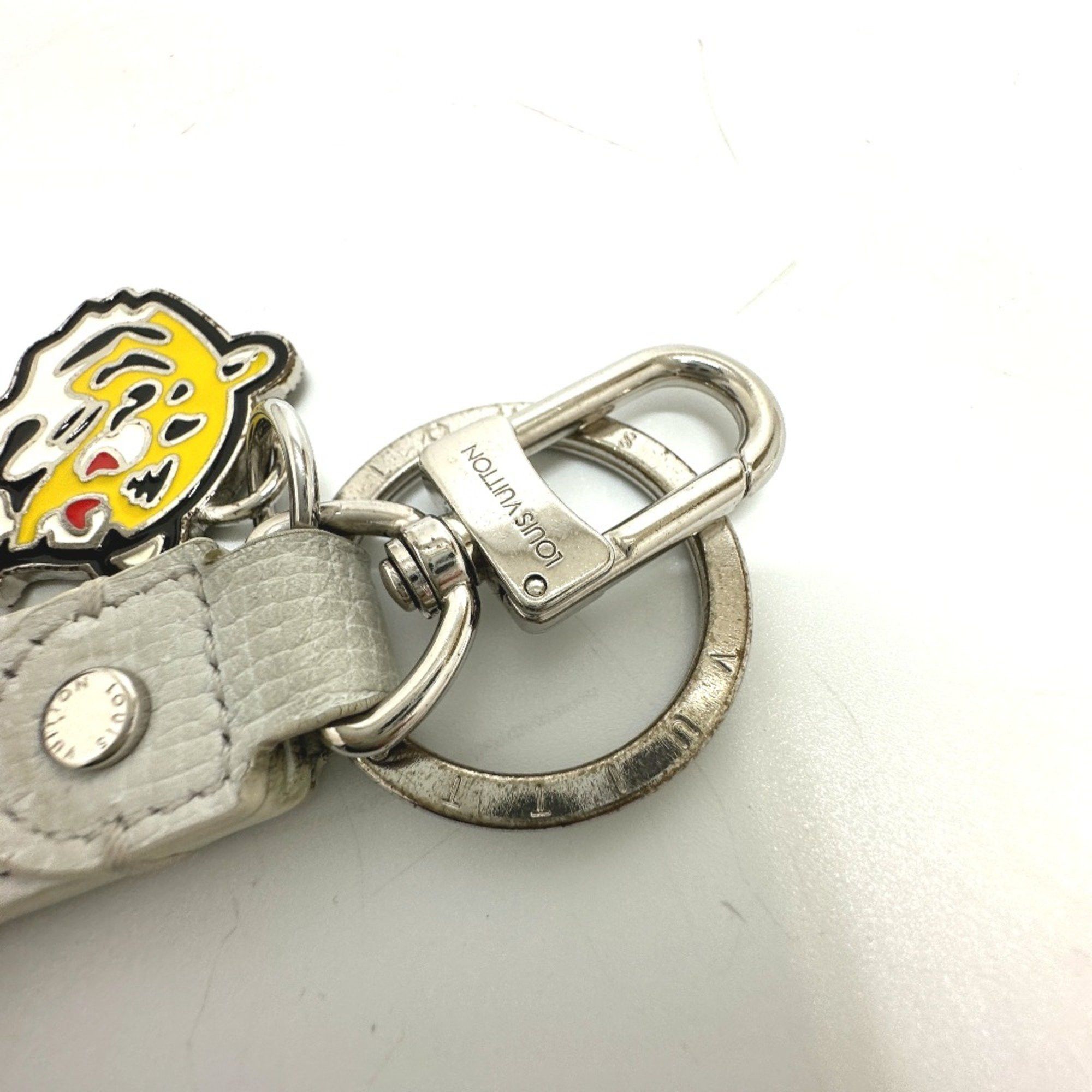 Louis Vuitton Louis Vuitton MP3225 NIGO collaboration Strap Bag Charm Key Holder White Red Size ONE SIZE - 3 Thumbnail
