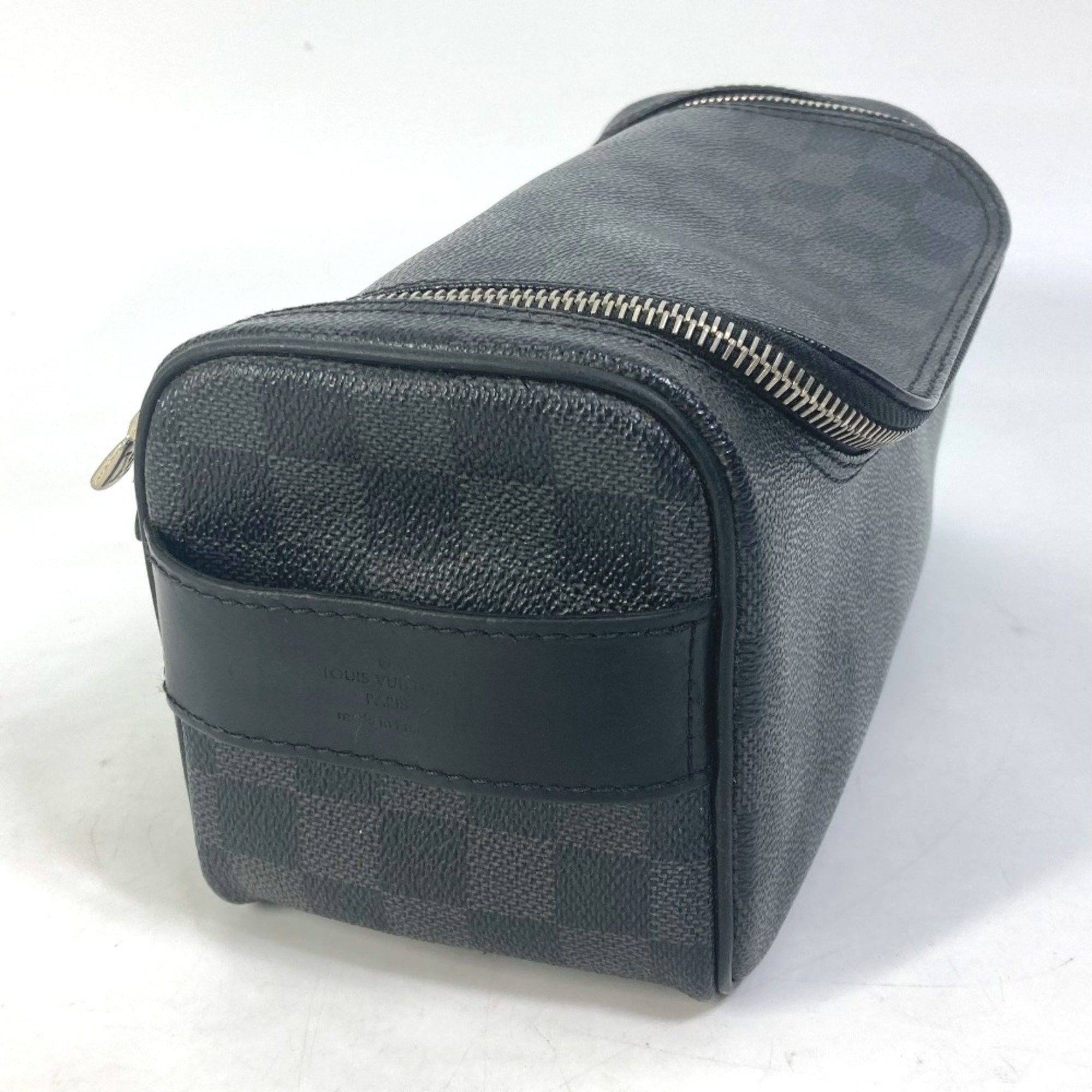 Louis Vuitton Louis Vuitton N47625 Damier Graphite Makeup pouch Cosmetics Pouch Pouch Black Size ONE SIZE - 3 Thumbnail
