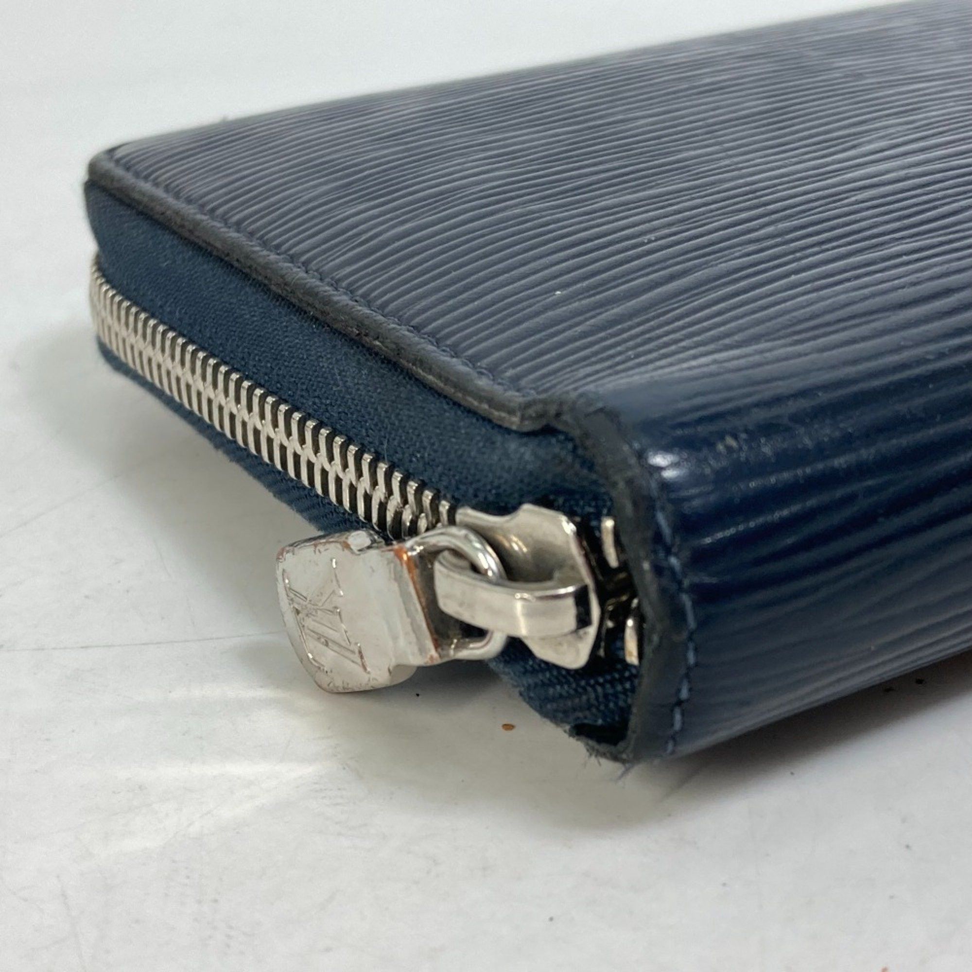 Louis Vuitton Louis Vuitton M62644 travel case long wallet Zip Around Long Wallet Navy Size ONE SIZE - 6 Thumbnail
