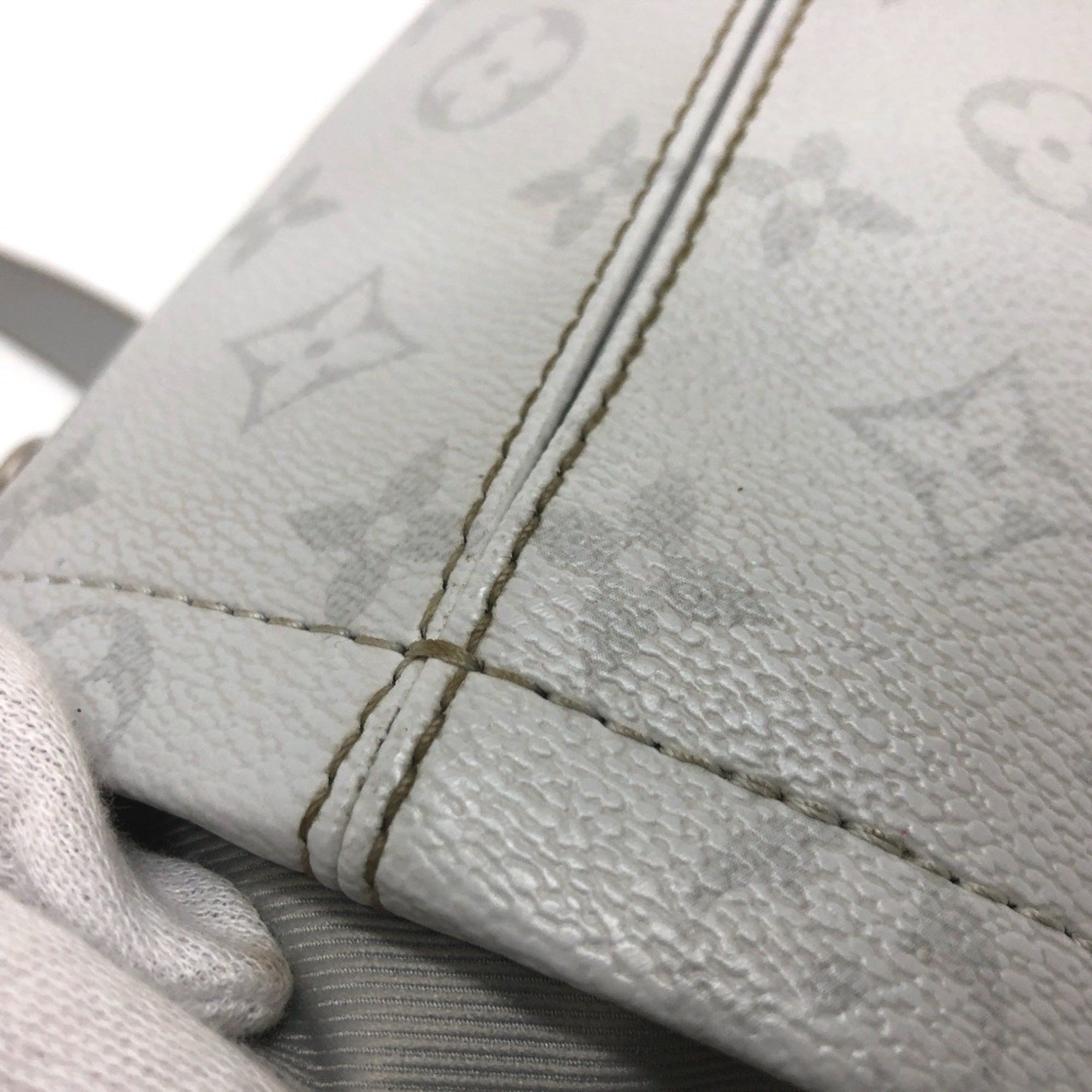 Louis Vuitton Louis Vuitton M44631 WhiteMonogram Shoulder Bag White SilverHardware Size ONE SIZE - 8 Thumbnail