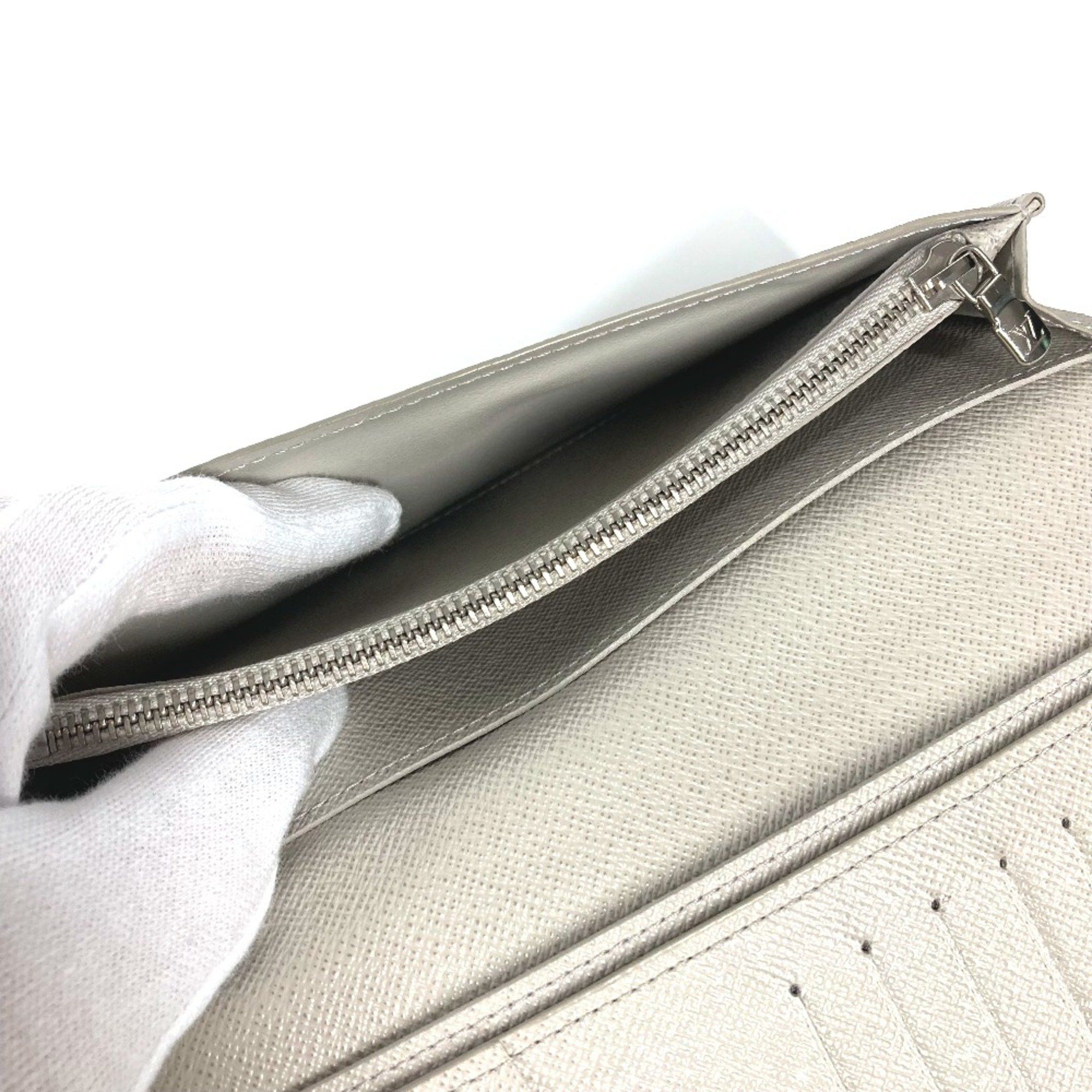 Louis Vuitton Louis Vuitton M30557 Taiga Long wallet Long Wallet Stone Beige Size ONE SIZE - 16 Thumbnail