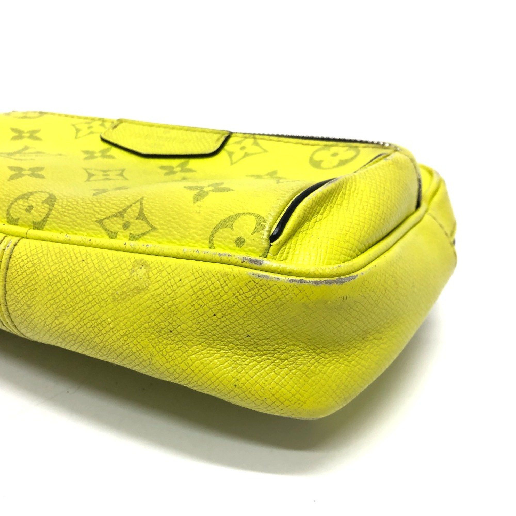 Louis Vuitton Louis Vuitton M30239 Taigalama Messenger bag body bag yellow Black/SilverHardware Size ONE SIZE - 10 Thumbnail