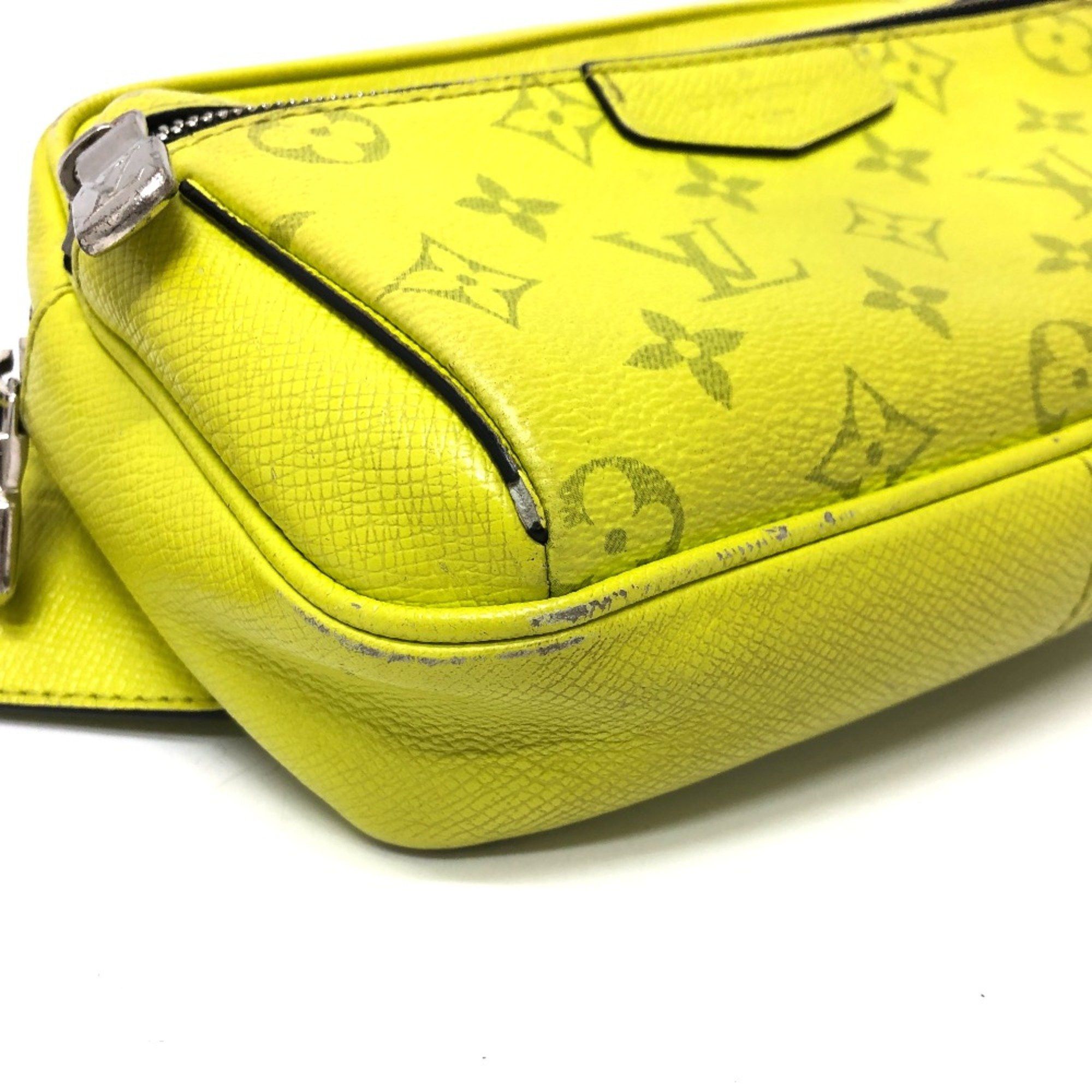 Louis Vuitton Louis Vuitton M30239 Taigalama Messenger bag body bag yellow Black/SilverHardware Size ONE SIZE - 8 Thumbnail