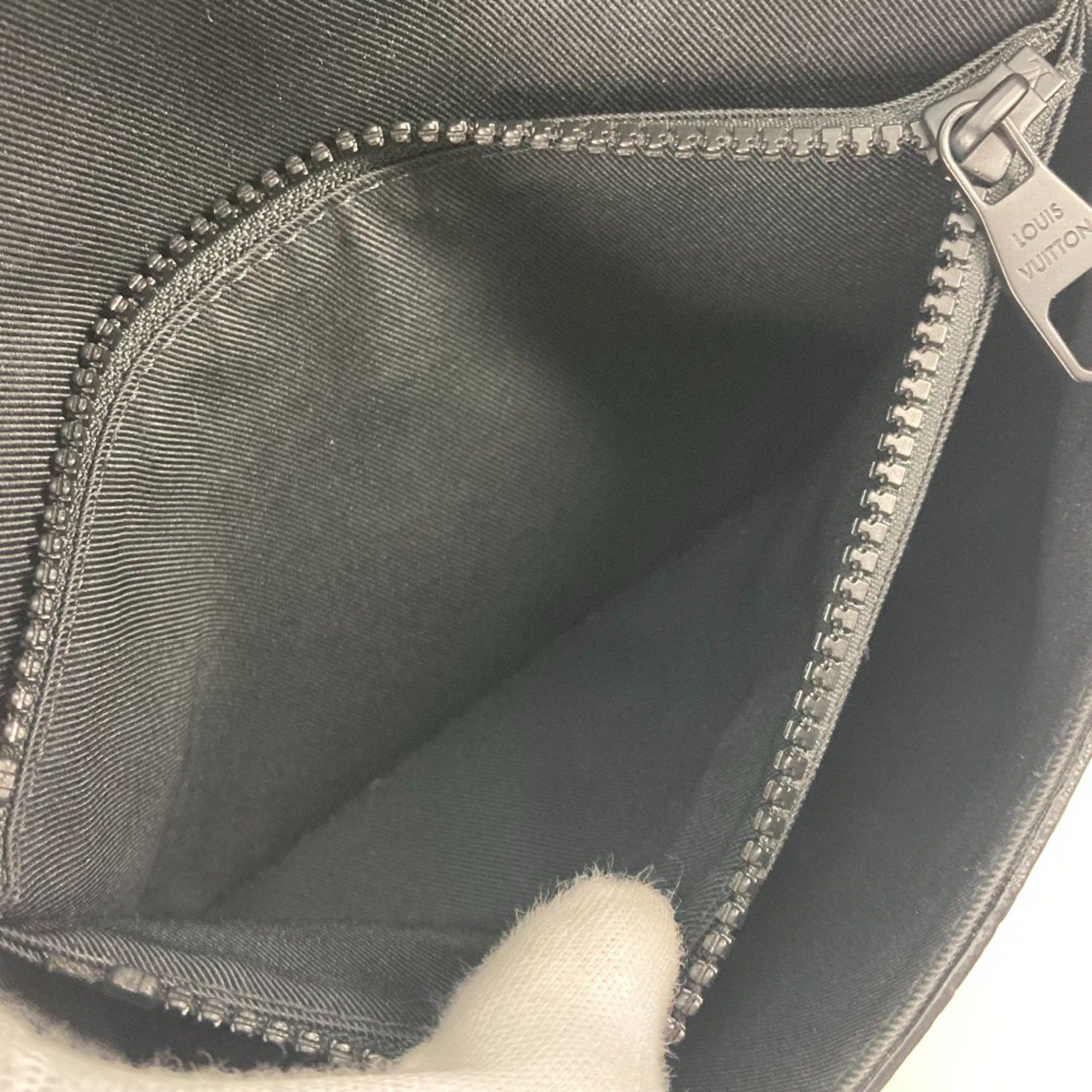 Louis Vuitton Louis Vuitton M58487 MonogramEmpreinte Cross Shoulder Bag body bag Black Size ONE SIZE - 13 Thumbnail